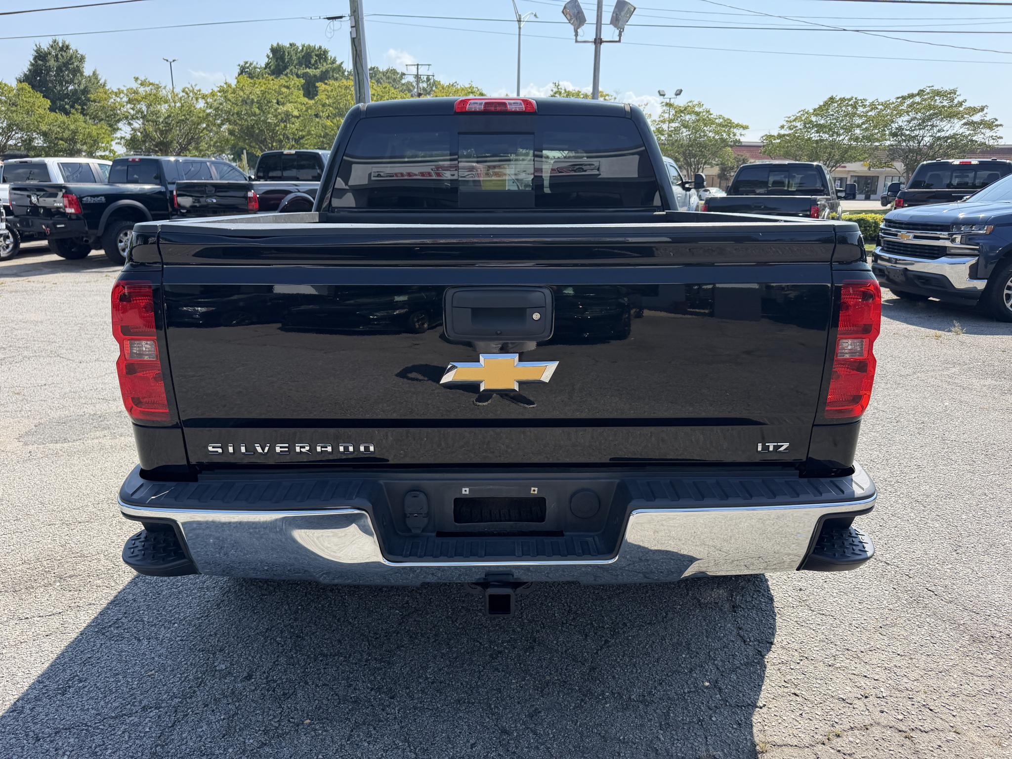 Chevrolet Silverado 1500 4WD Crew Cab 143.5" LTZ w/1LZ 2015