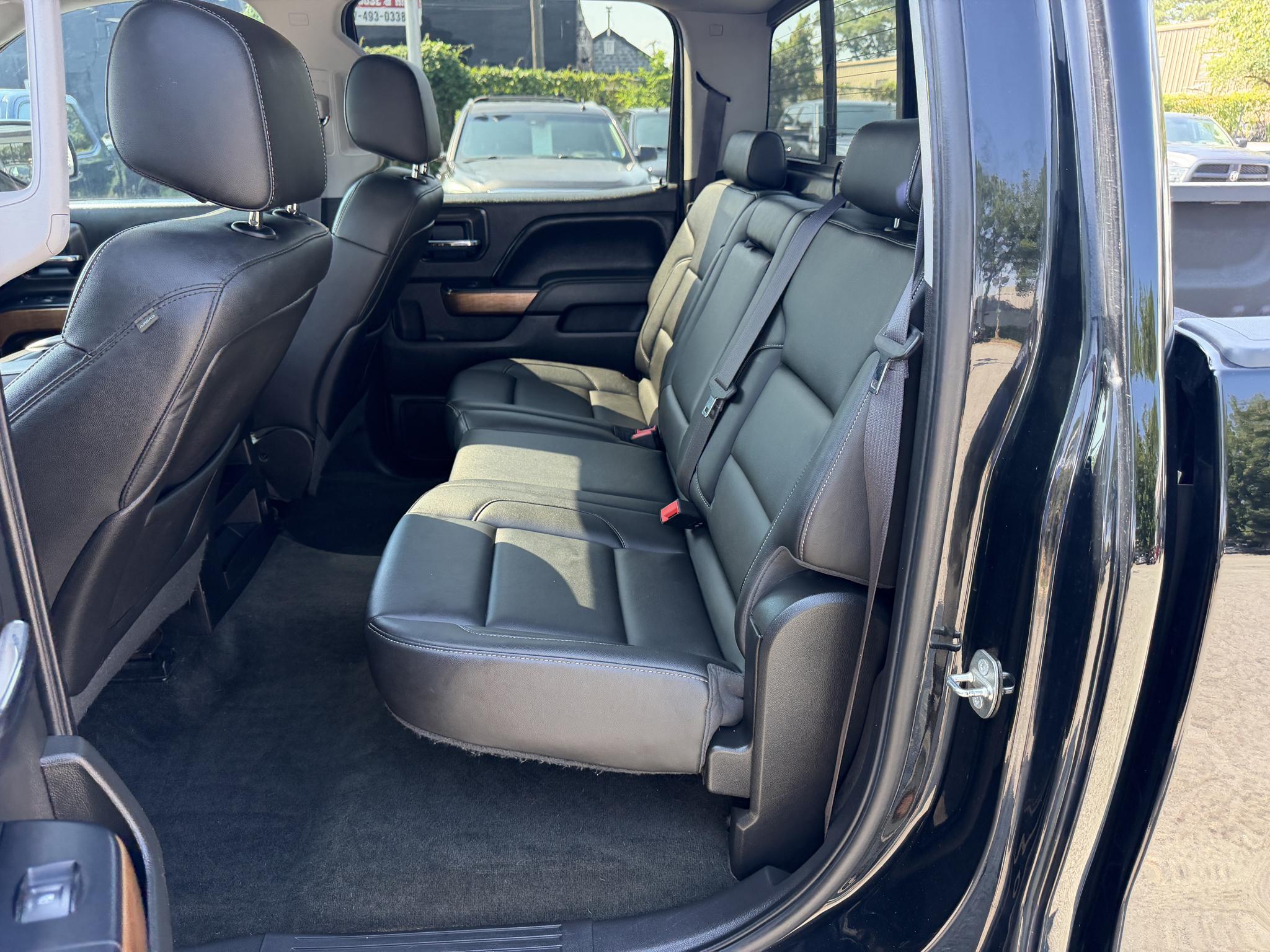 Chevrolet Silverado 1500 4WD Crew Cab 143.5" LTZ w/1LZ 2015