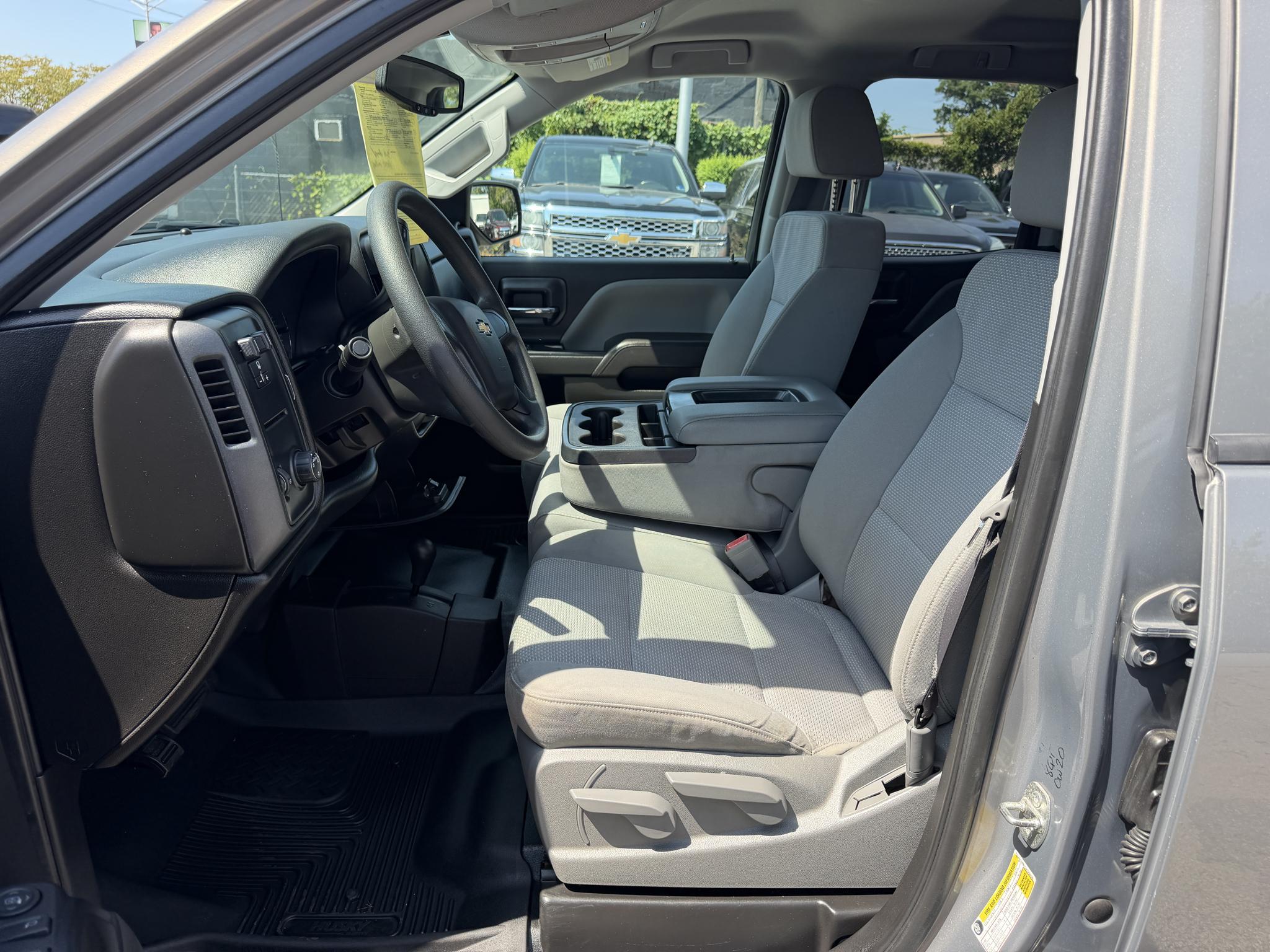 Chevrolet Silverado 1500 4WD Double Cab 143.5" Work Truck 2017