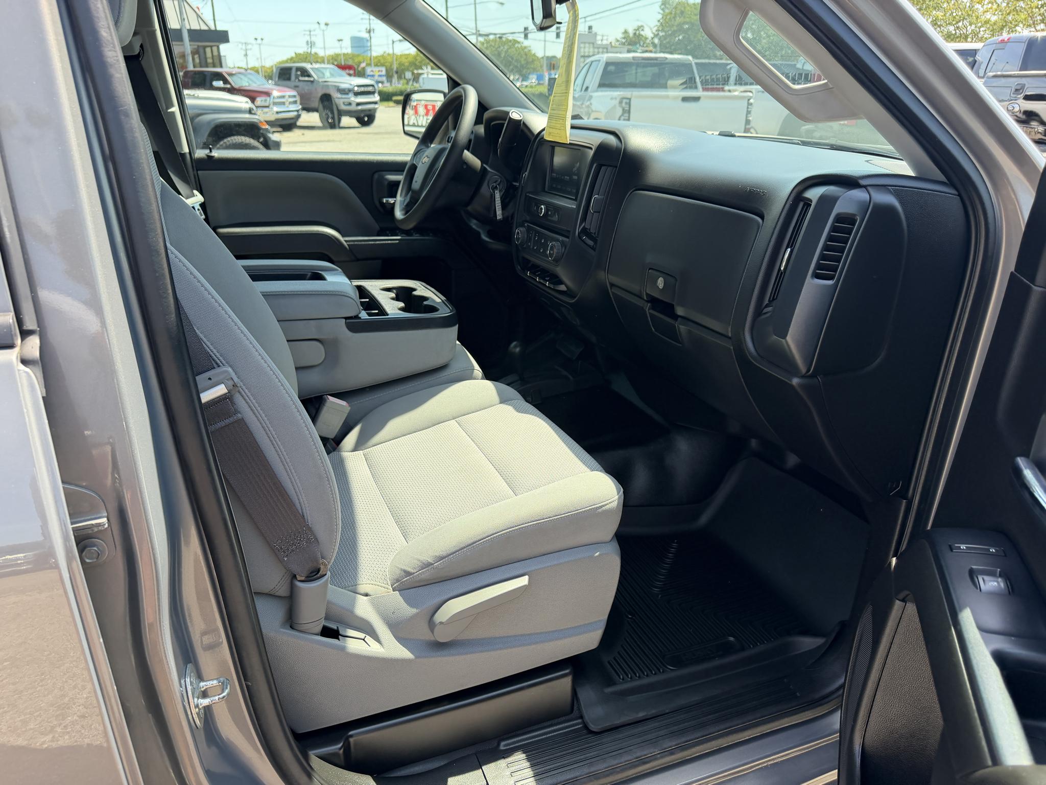 Chevrolet Silverado 1500 4WD Double Cab 143.5" Work Truck 2017