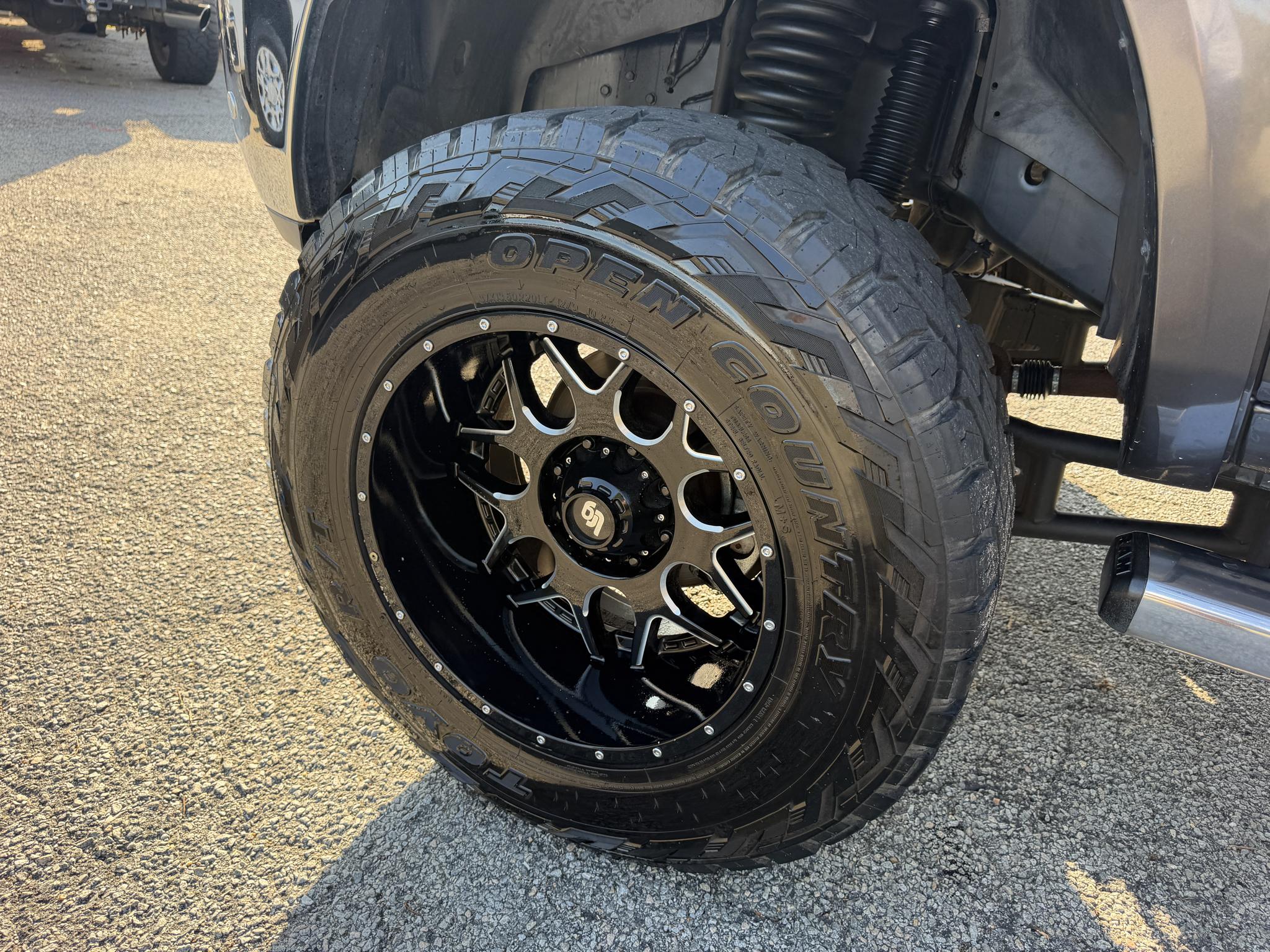 RAM 2500 Laramie 4x4 Mega Cab 6'4" Box 2018