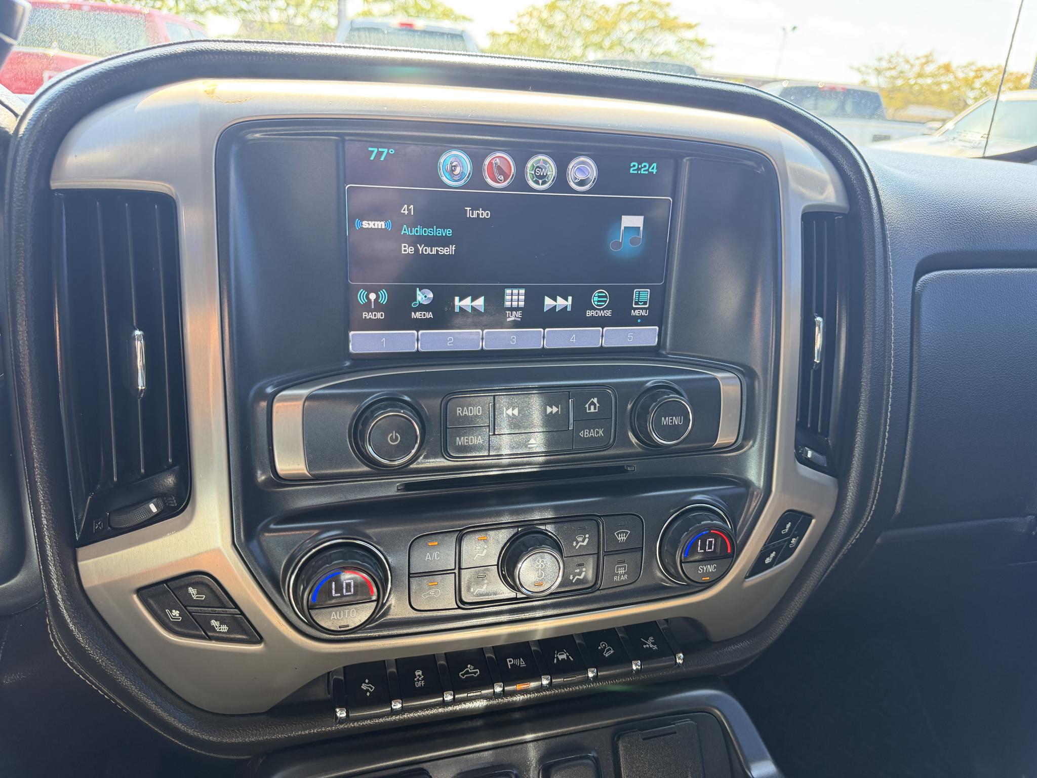 GMC Sierra 1500 4WD Crew Cab 143.5" Denali 2017