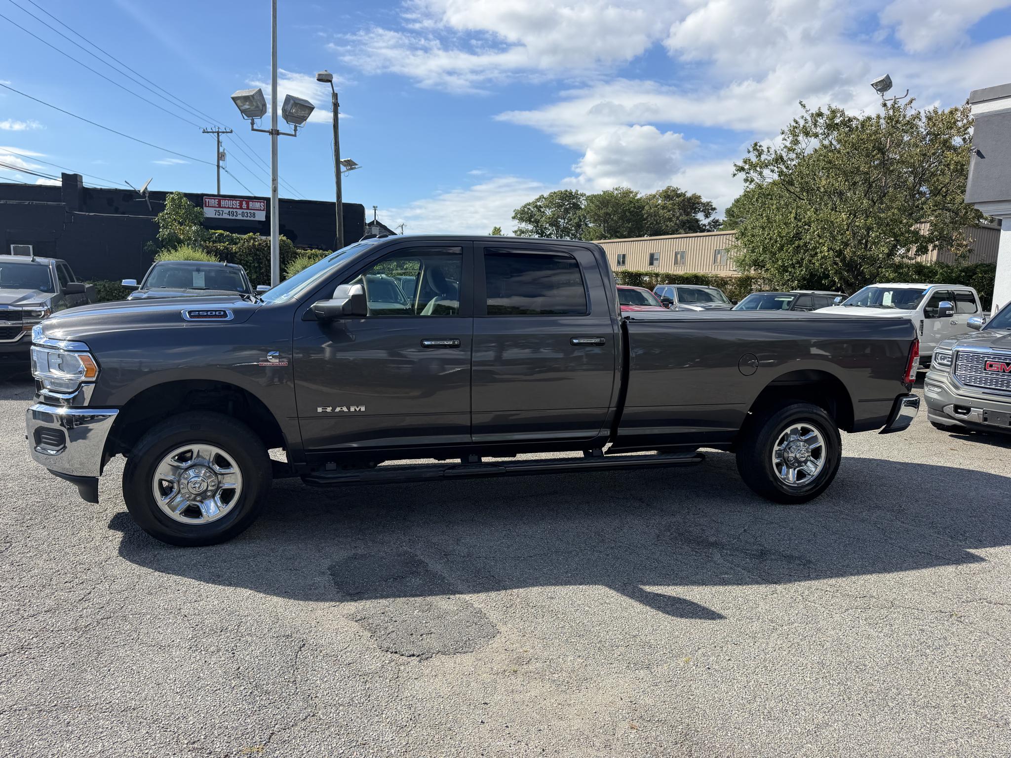RAM 2500 Big Horn 4x4 Crew Cab 8' Box 2019
