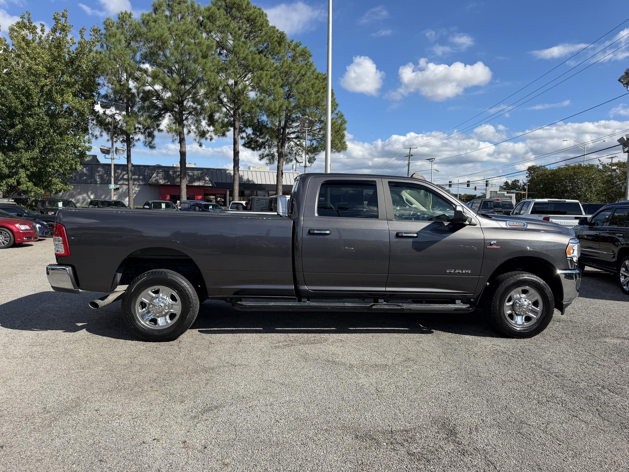 RAM 2500 Big Horn 4x4 Crew Cab 8' Box 2019