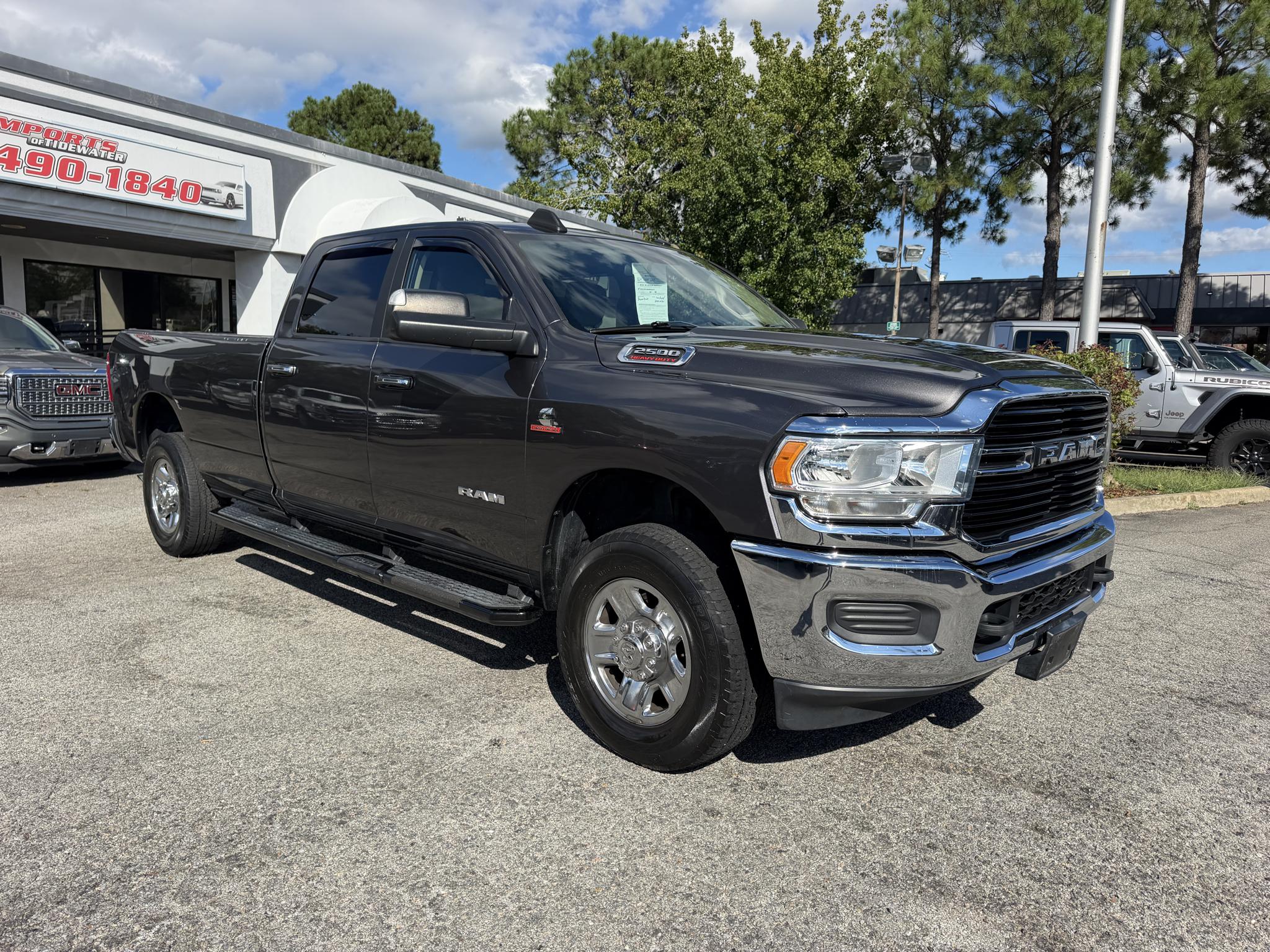 RAM 2500 Big Horn 4x4 Crew Cab 8' Box 2019