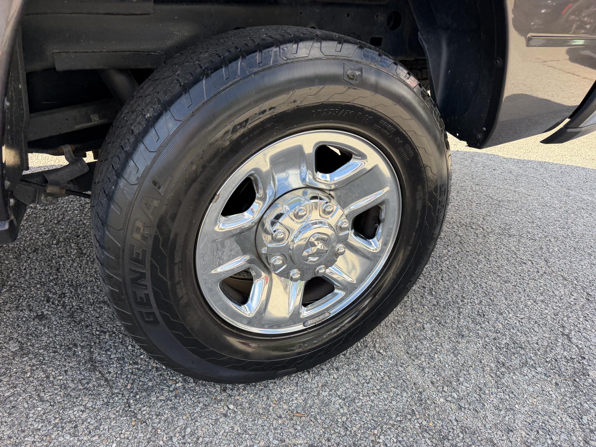 RAM 2500 Big Horn 4x4 Crew Cab 8' Box 2019