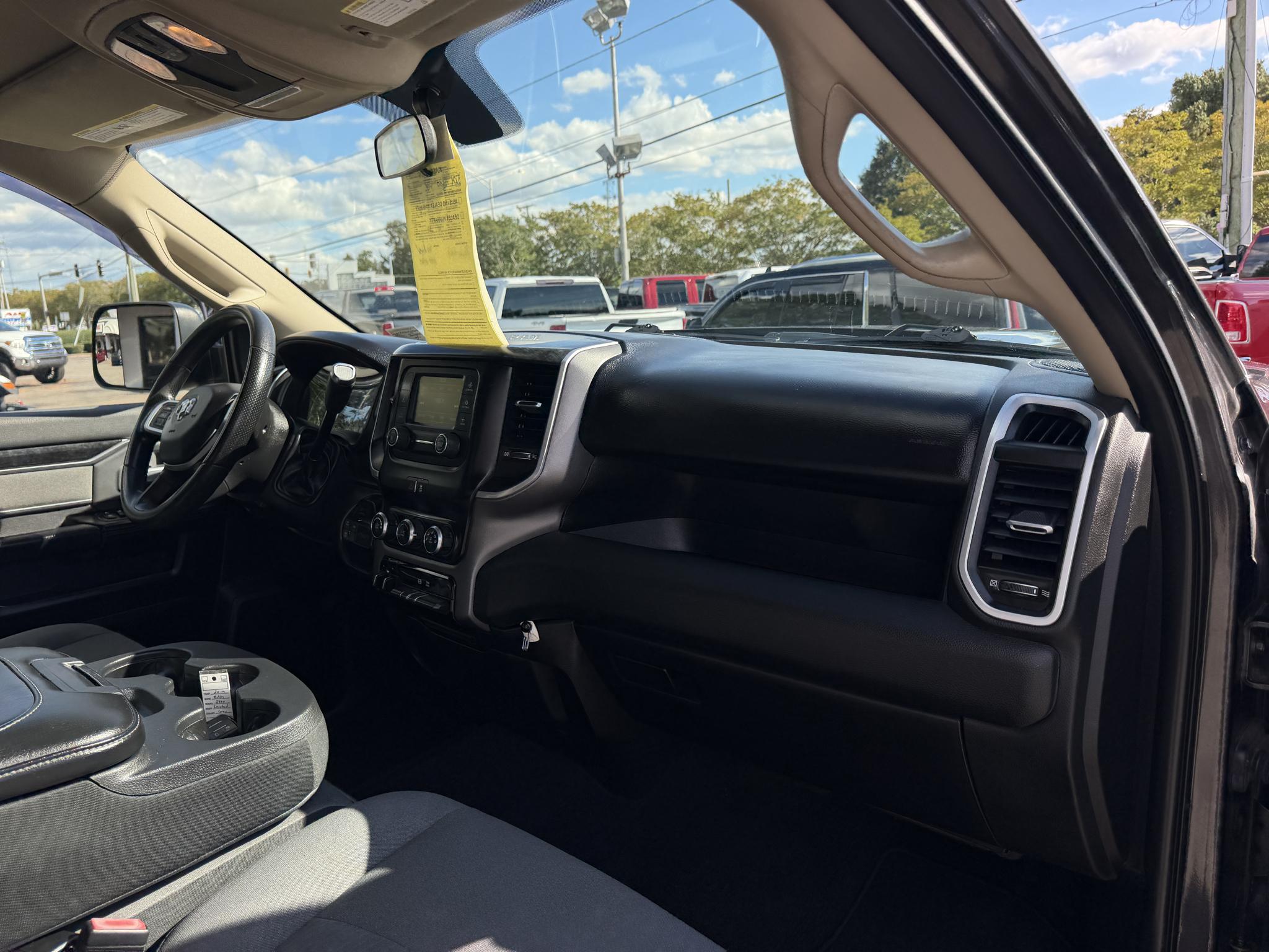 RAM 2500 Big Horn 4x4 Crew Cab 8' Box 2019