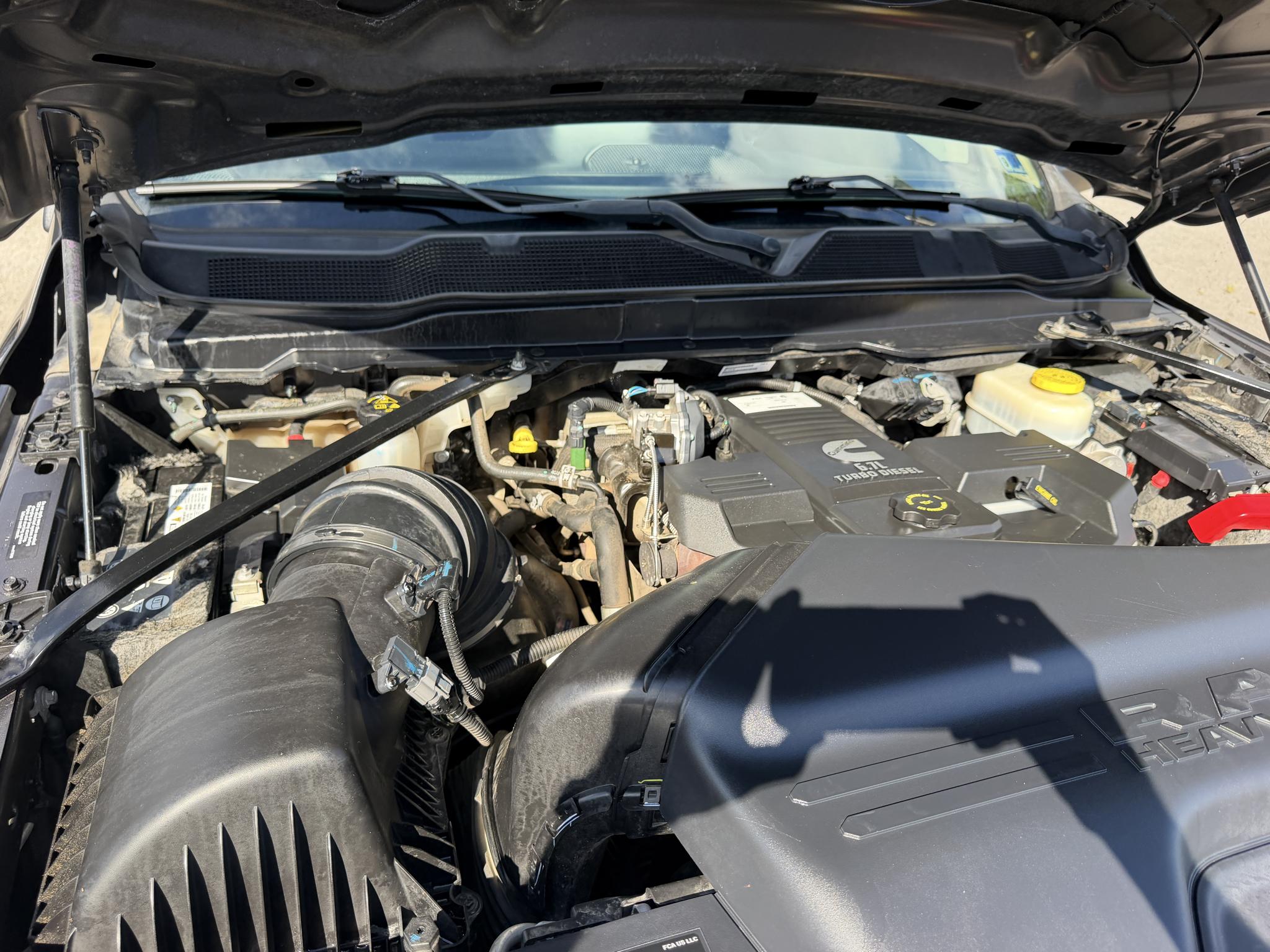 RAM 2500 Big Horn 4x4 Crew Cab 8' Box 2019