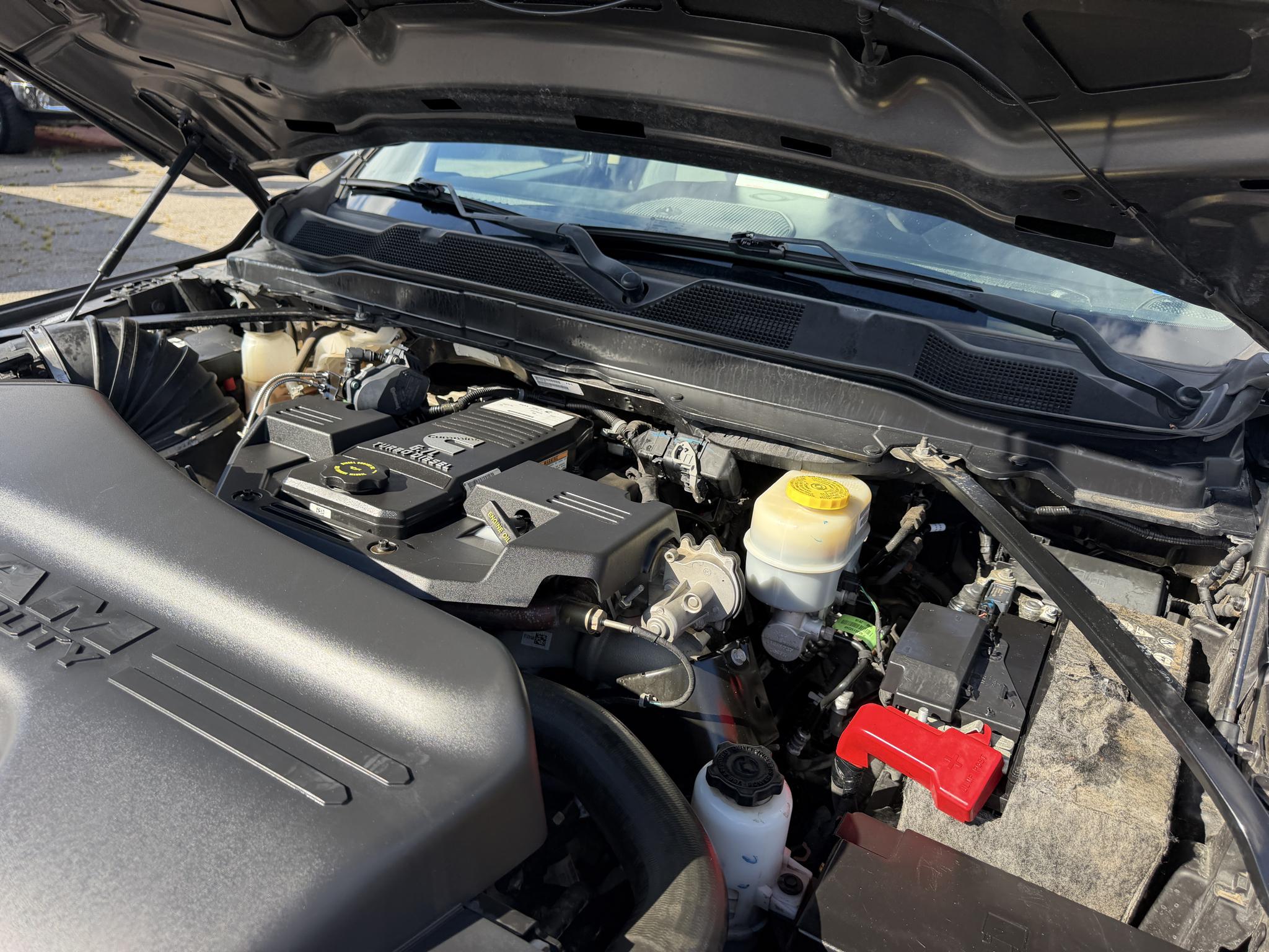 RAM 2500 Big Horn 4x4 Crew Cab 8' Box 2019