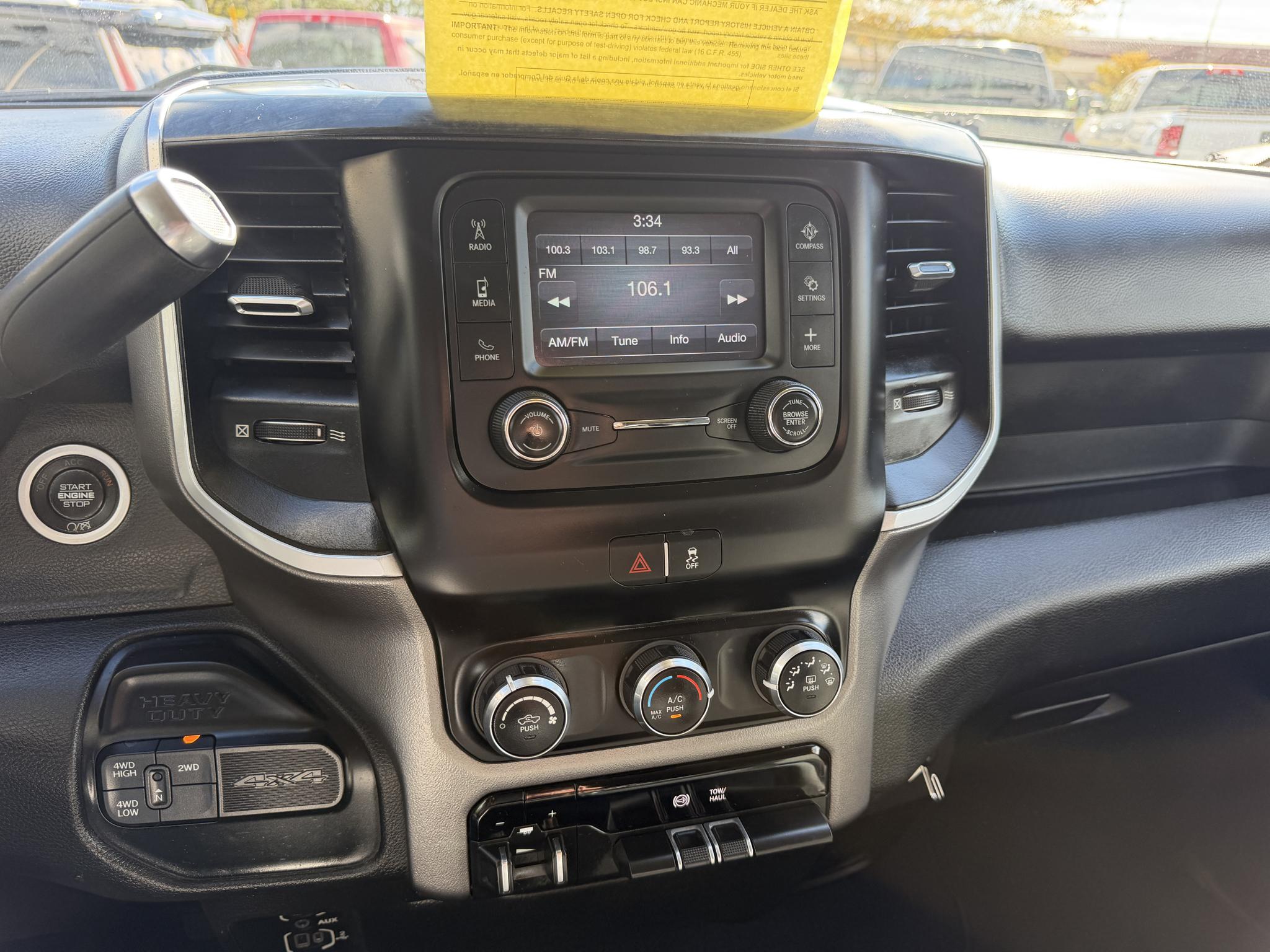 RAM 2500 Big Horn 4x4 Crew Cab 8' Box 2019