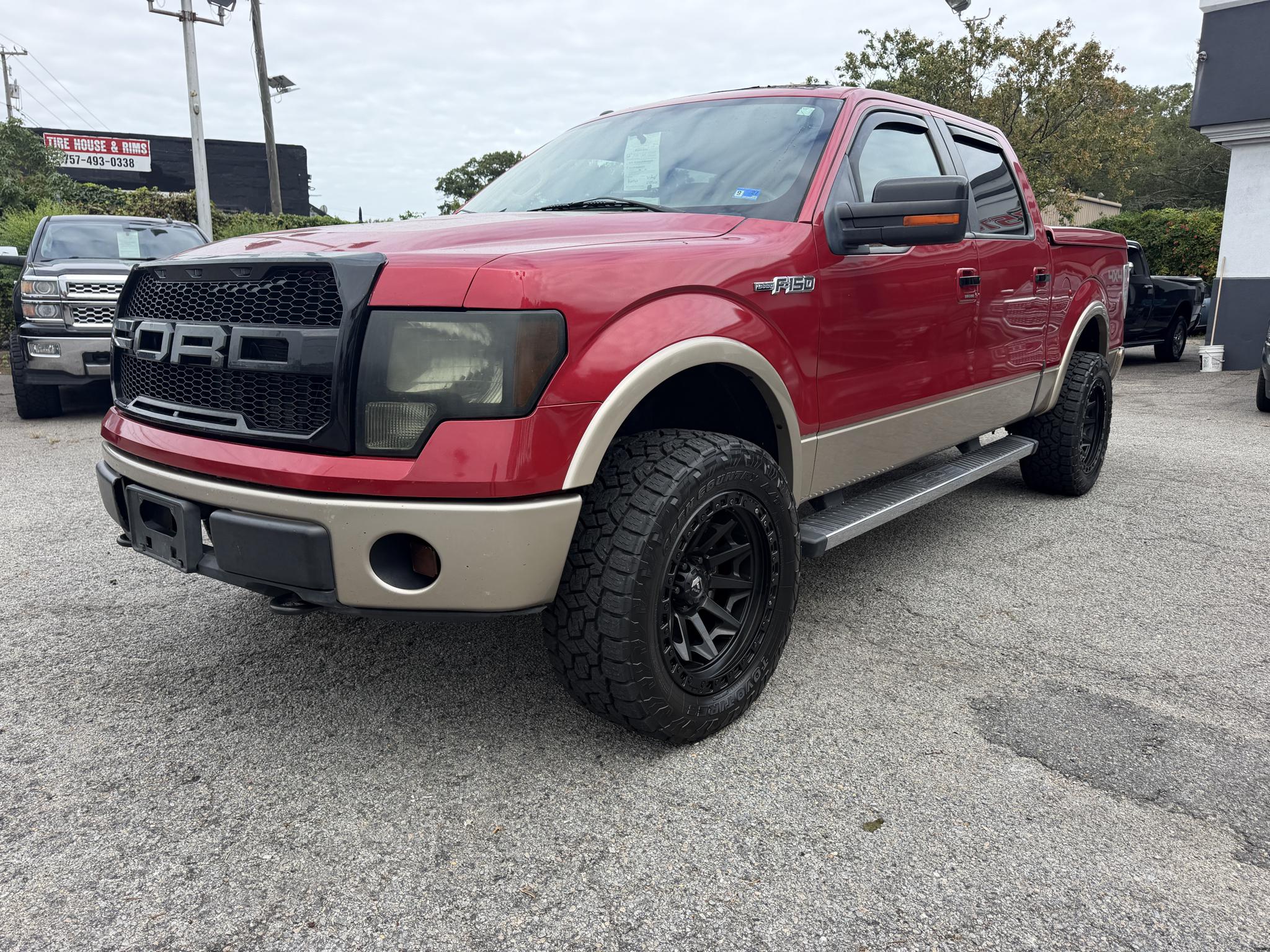 2011 Ford F-150 4WD SuperCrew 145" Lariat