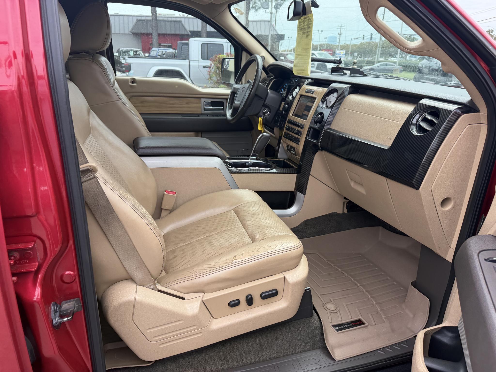 Ford F-150 4WD SuperCrew 145" Lariat 2011