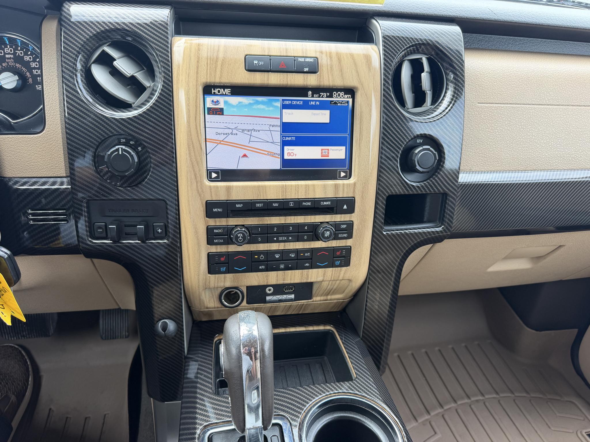 Ford F-150 4WD SuperCrew 145" Lariat 2011