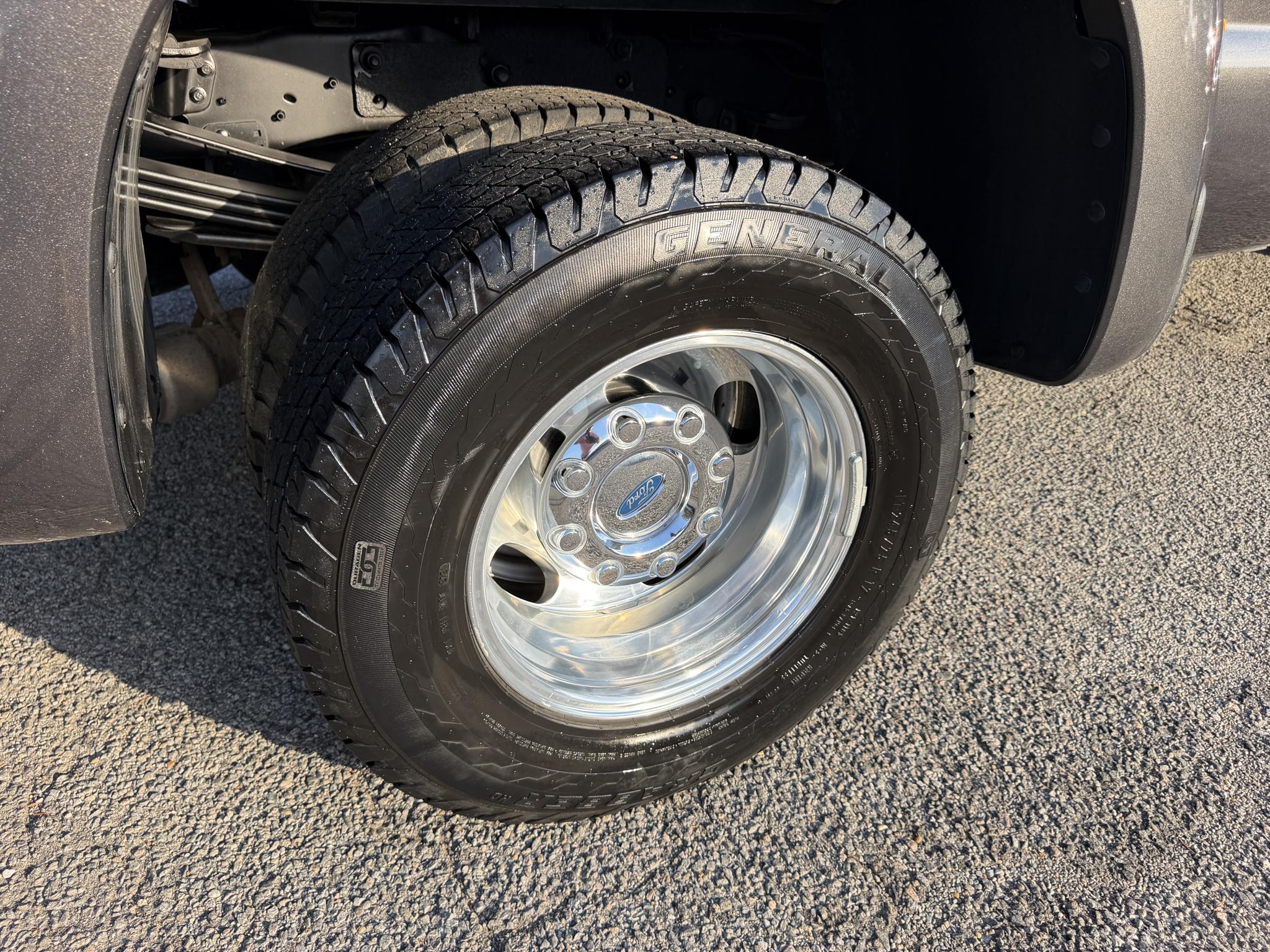 Ford Super Duty F-350 DRW 4WD Crew Cab 172" XLT 2016
