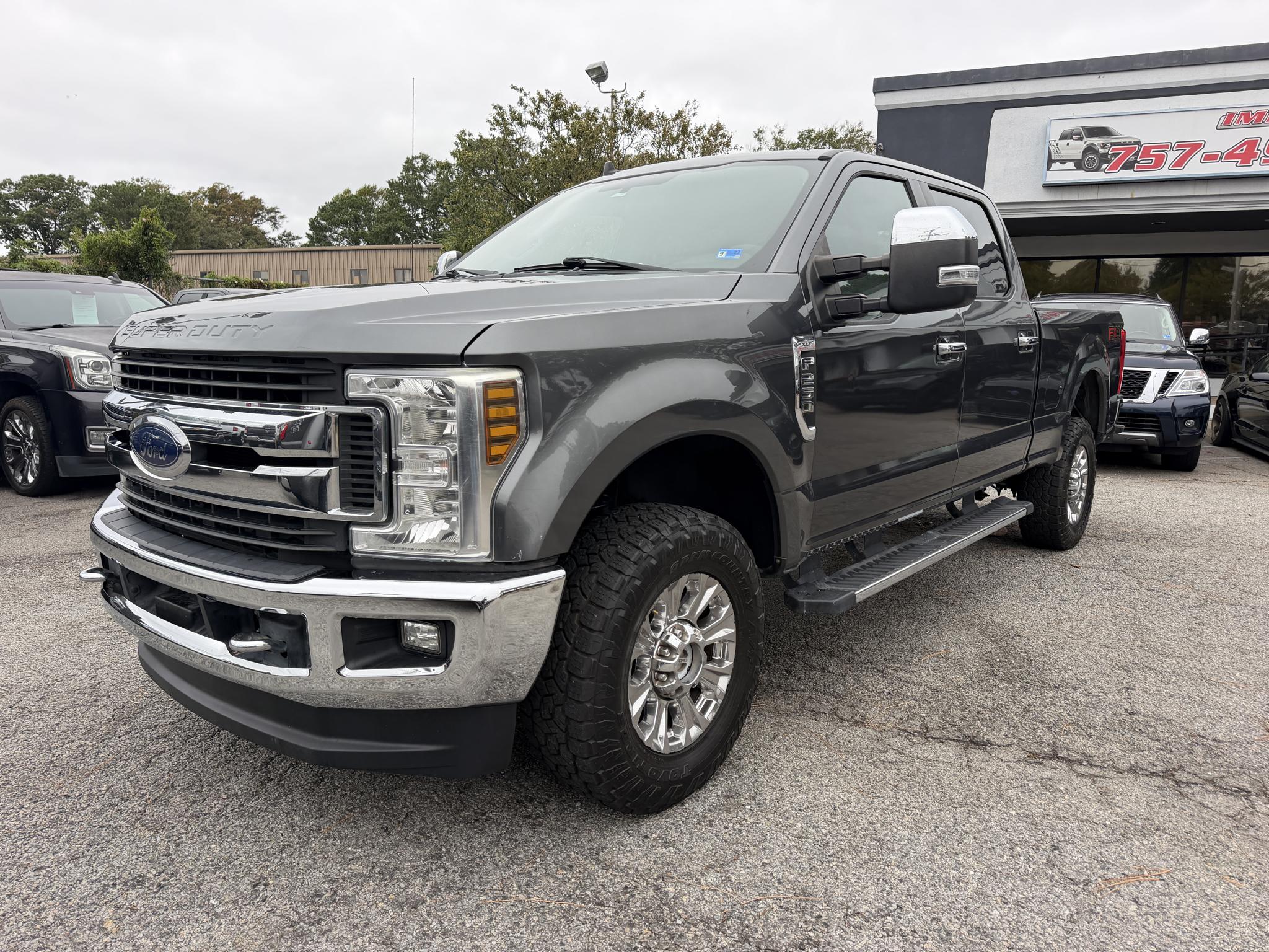 2019 Ford Super Duty F-250 SRW XLT 4WD Crew Cab 6.75' Box
