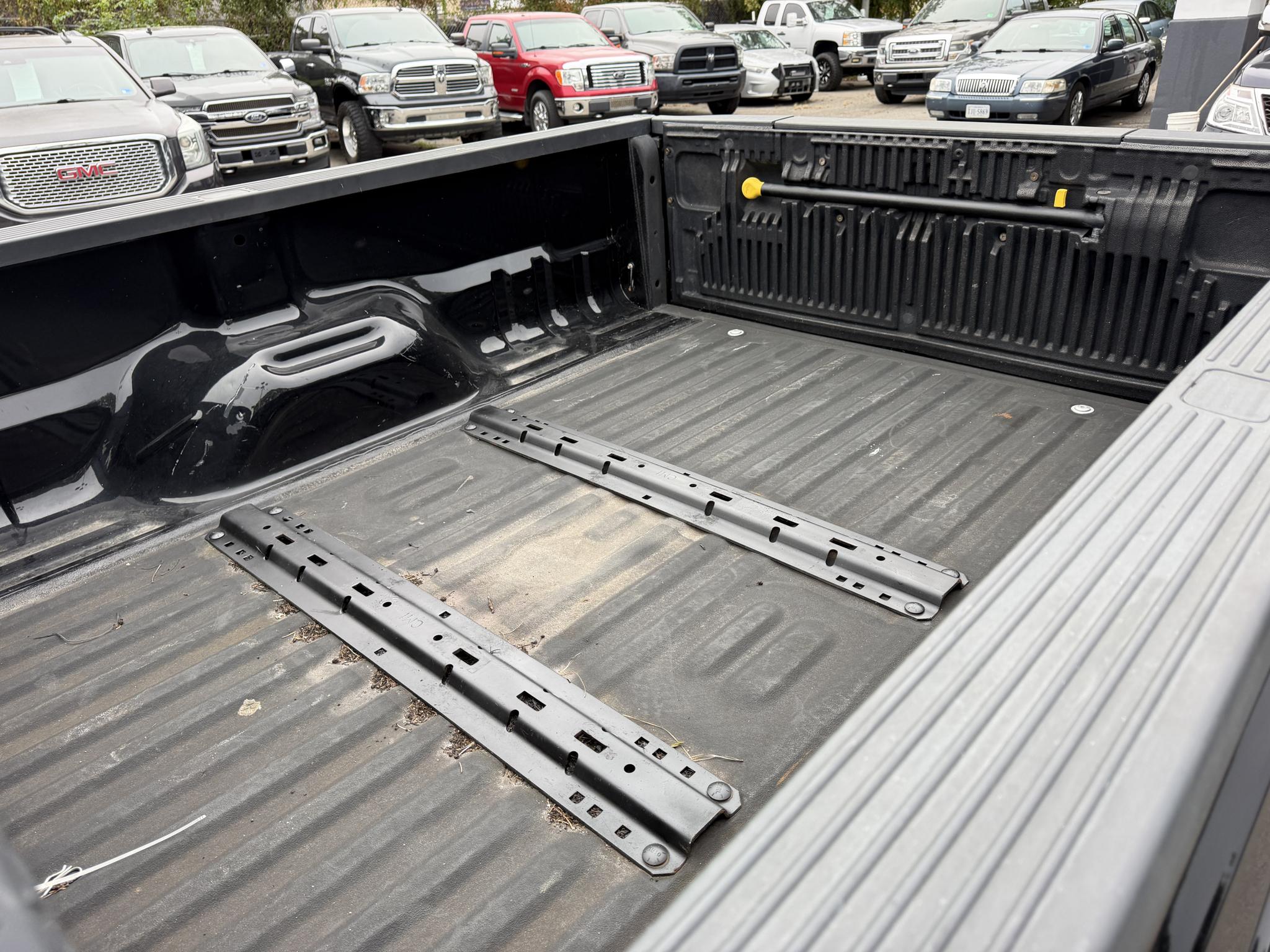 Ford Super Duty F-350 DRW 4WD Crew Cab 172" Lariat 2016