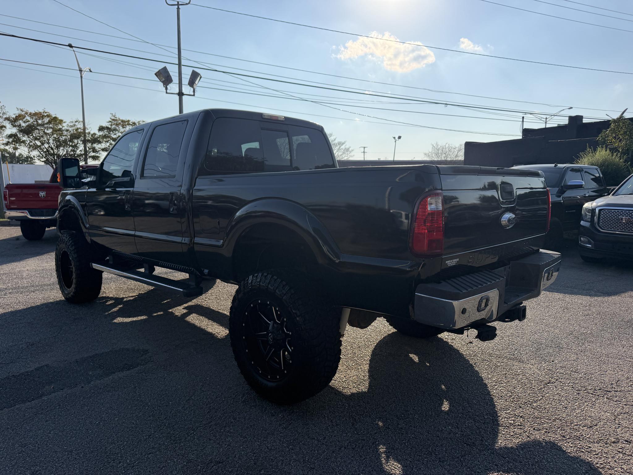 Ford Super Duty F-250 SRW 4WD Crew Cab 156" Lariat 2016