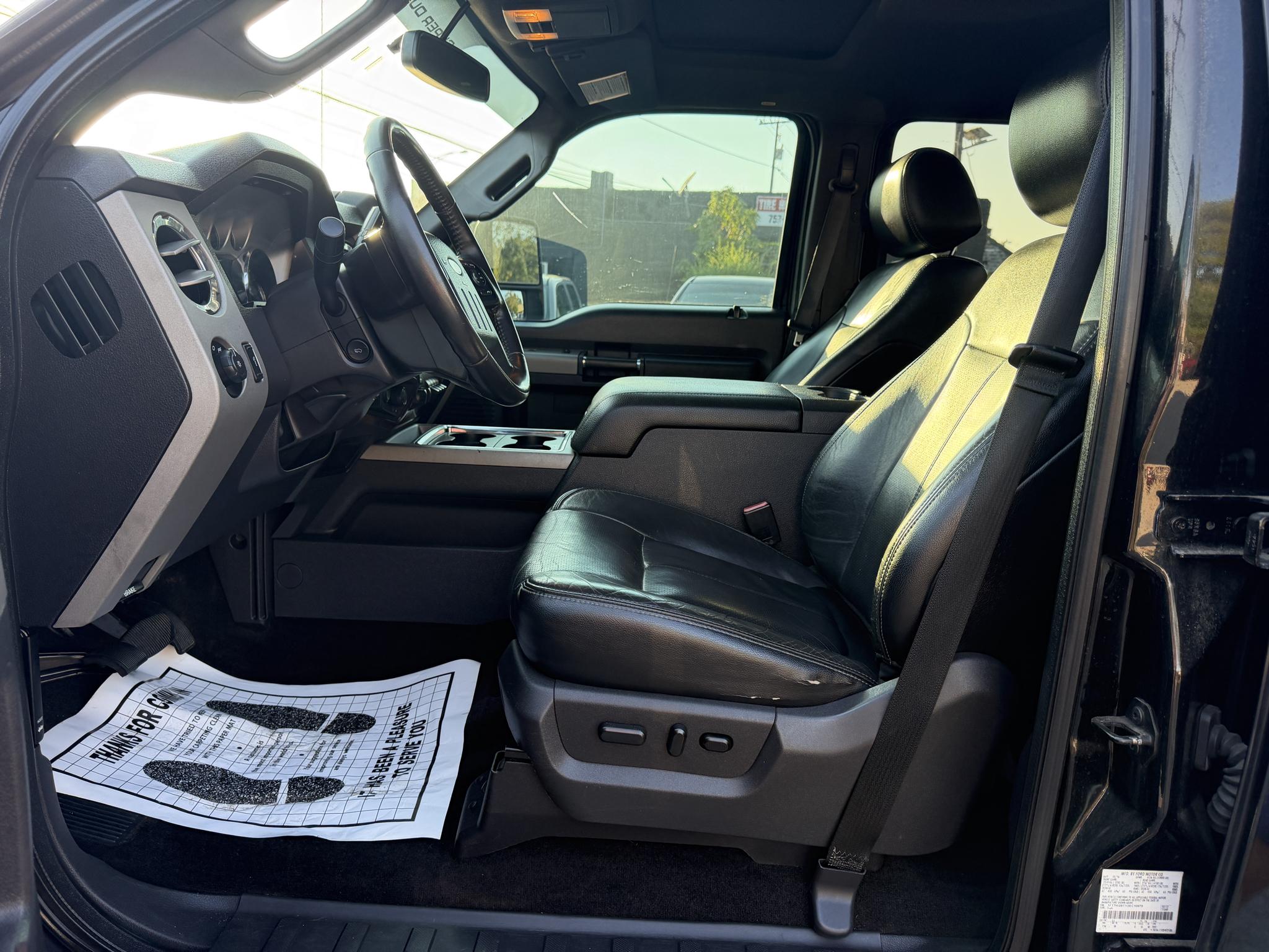 Ford Super Duty F-250 SRW 4WD Crew Cab 156" Lariat 2016