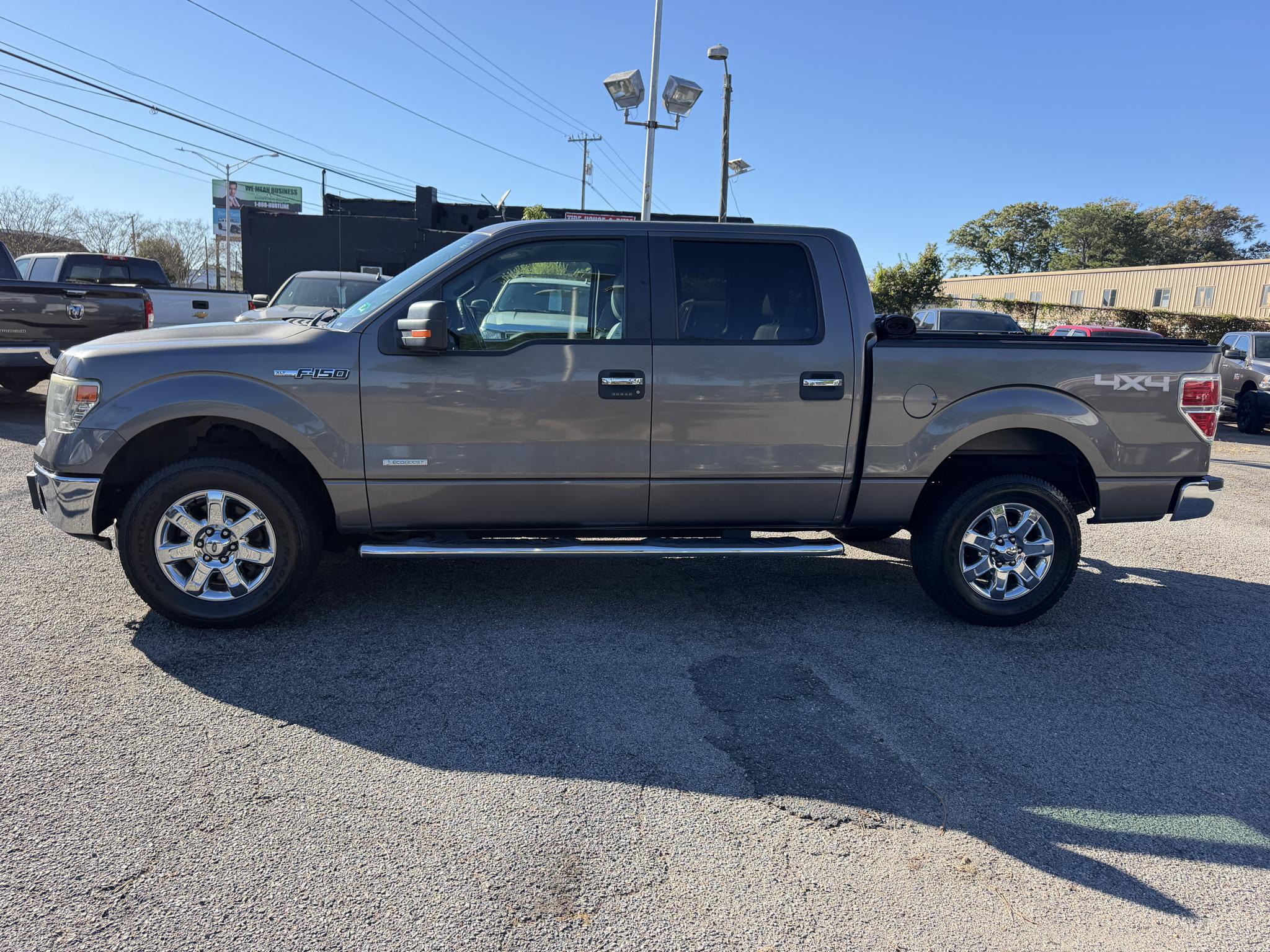 Ford F-150 4WD SuperCrew 145" XLT 2014