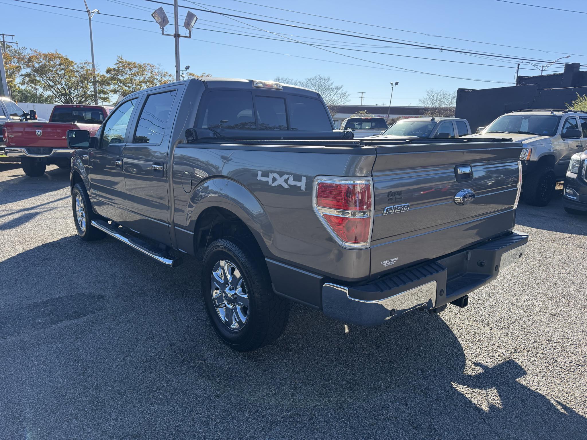 Ford F-150 4WD SuperCrew 145" XLT 2014