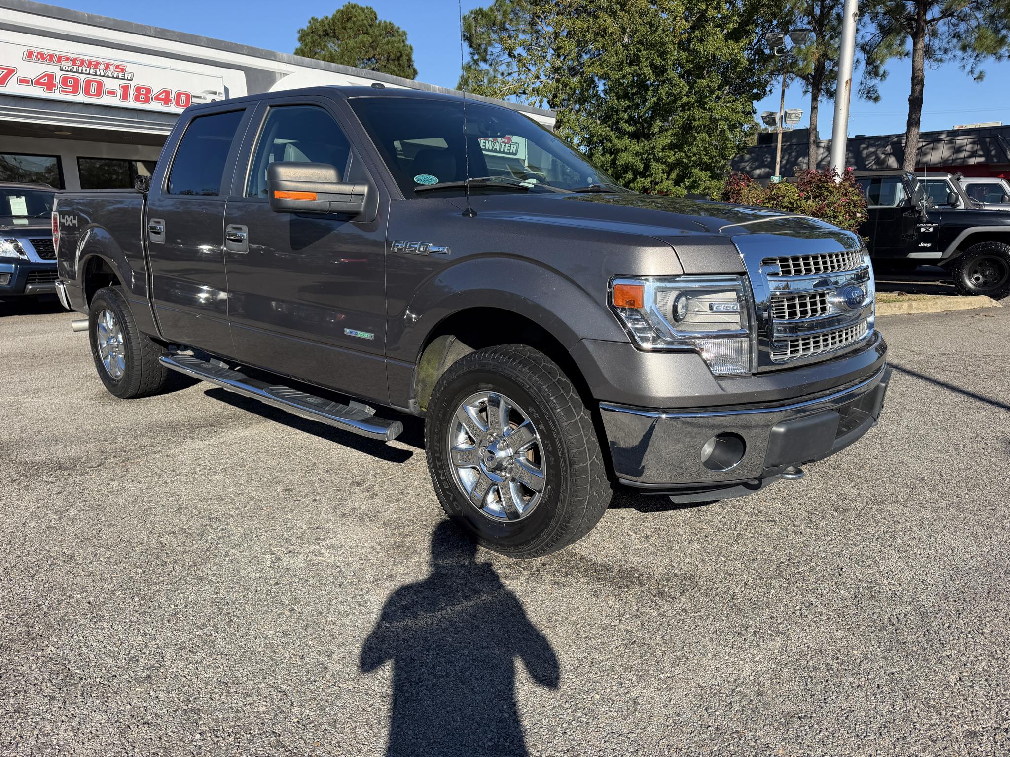 Ford F-150 4WD SuperCrew 145" XLT 2014