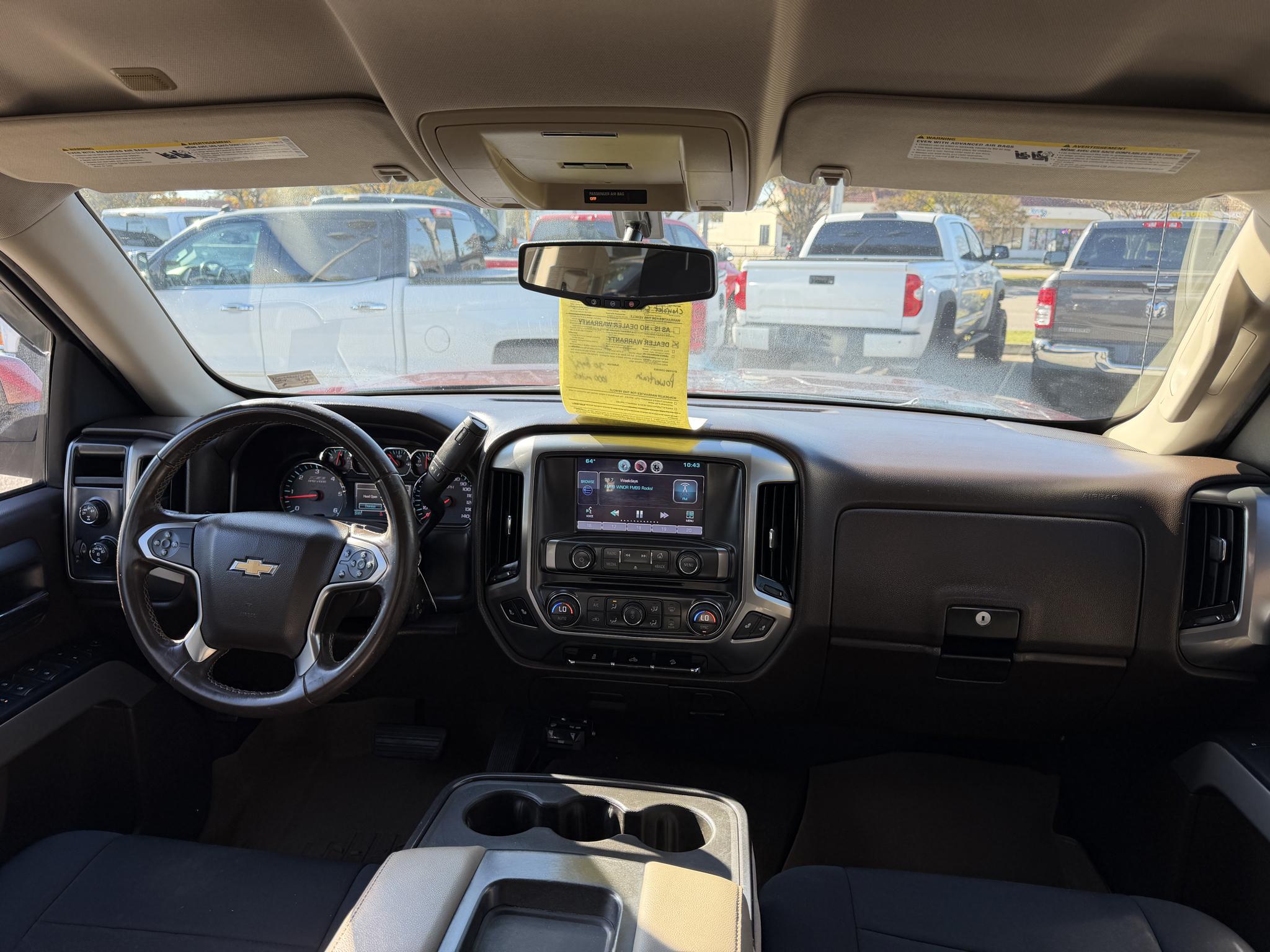 Chevrolet Silverado 1500 4WD Crew Cab 143.5" LT w/2LT 2015