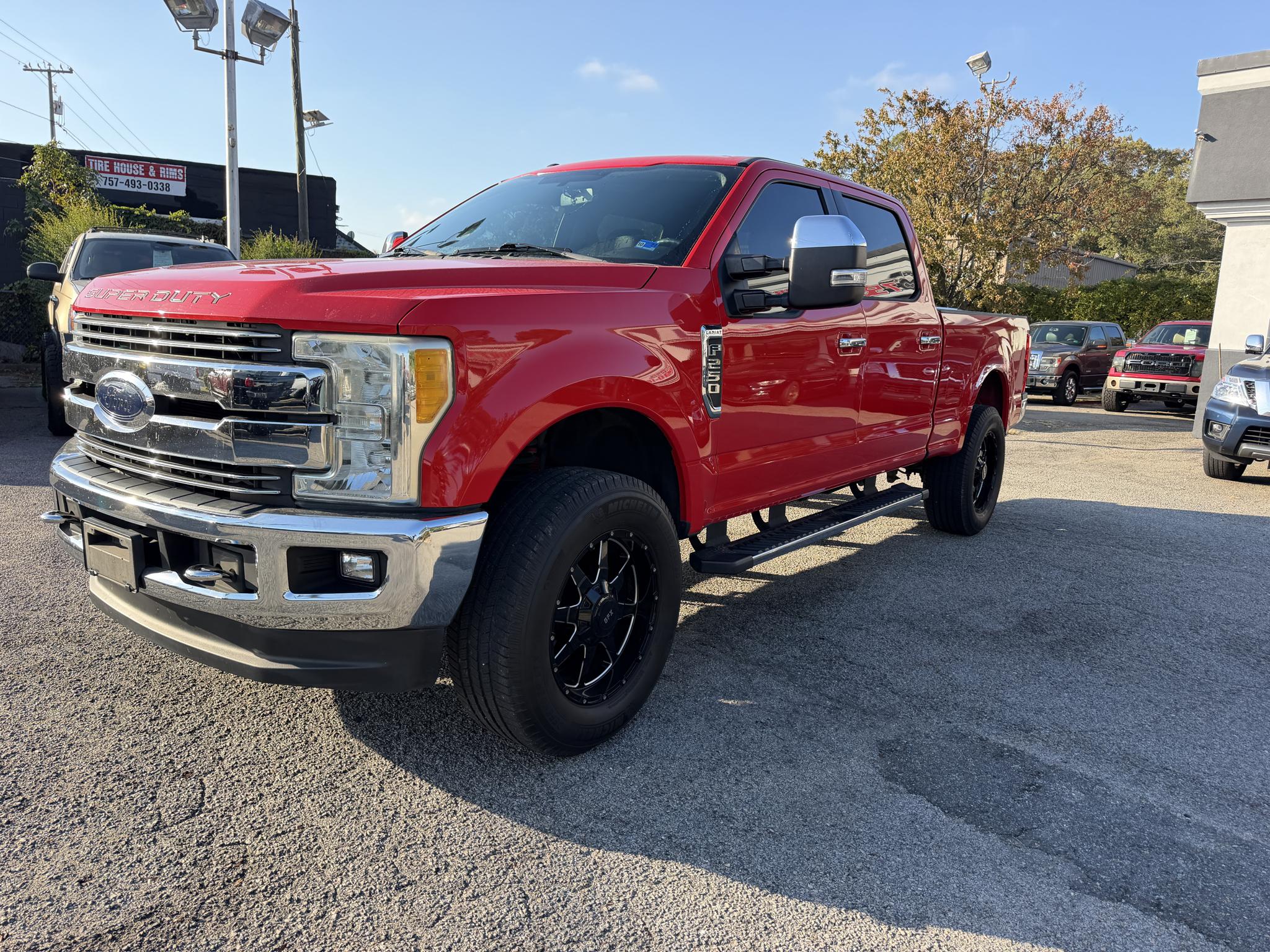 2017 Ford Super Duty F-250 SRW Lariat 4WD Crew Cab 6.75' Box