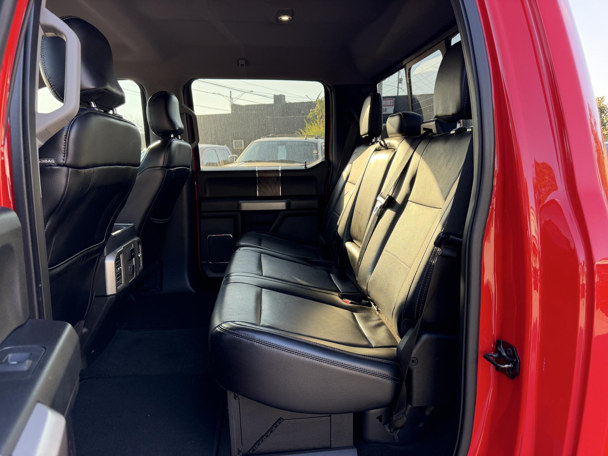 Ford Super Duty F-250 SRW Lariat 4WD Crew Cab 6.75' Box 2017