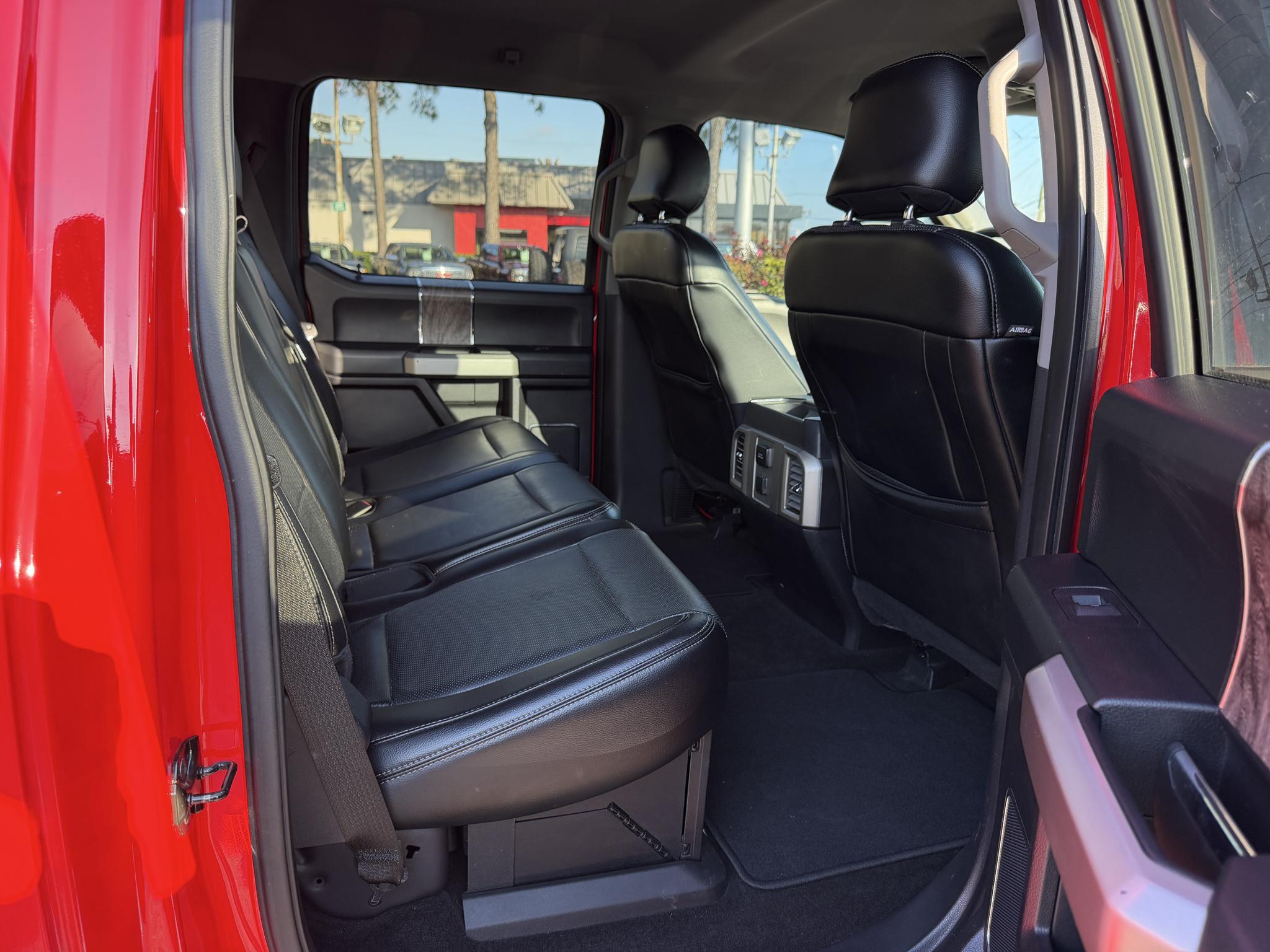 Ford Super Duty F-250 SRW Lariat 4WD Crew Cab 6.75' Box 2017