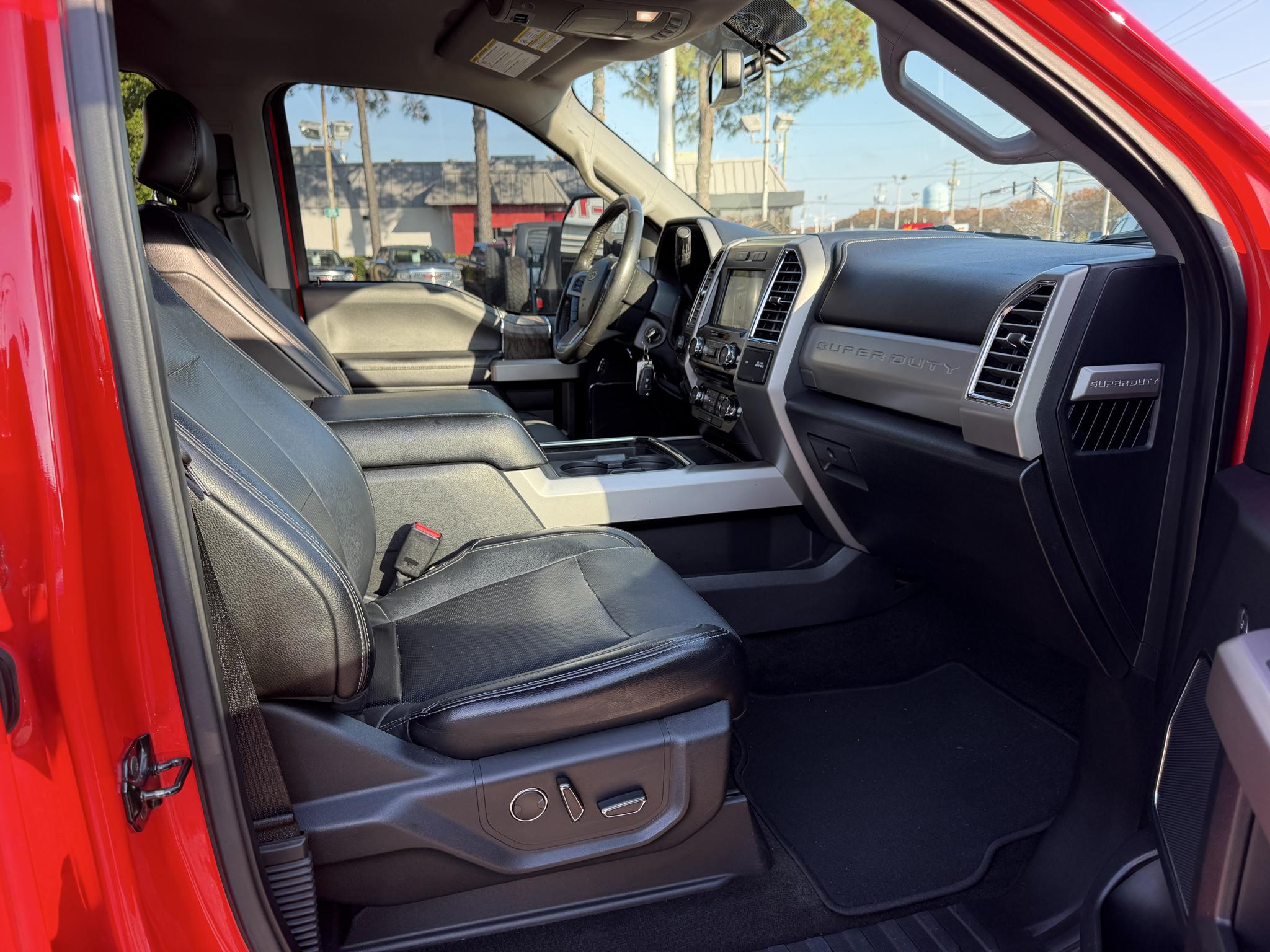 Ford Super Duty F-250 SRW Lariat 4WD Crew Cab 6.75' Box 2017