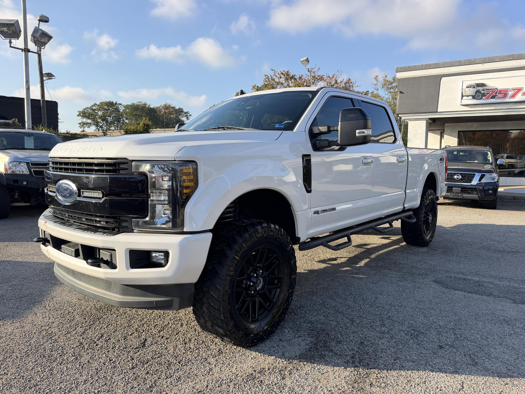 2019 Ford Super Duty F-250 SRW LARIAT 4WD Crew Cab 6.75' Box