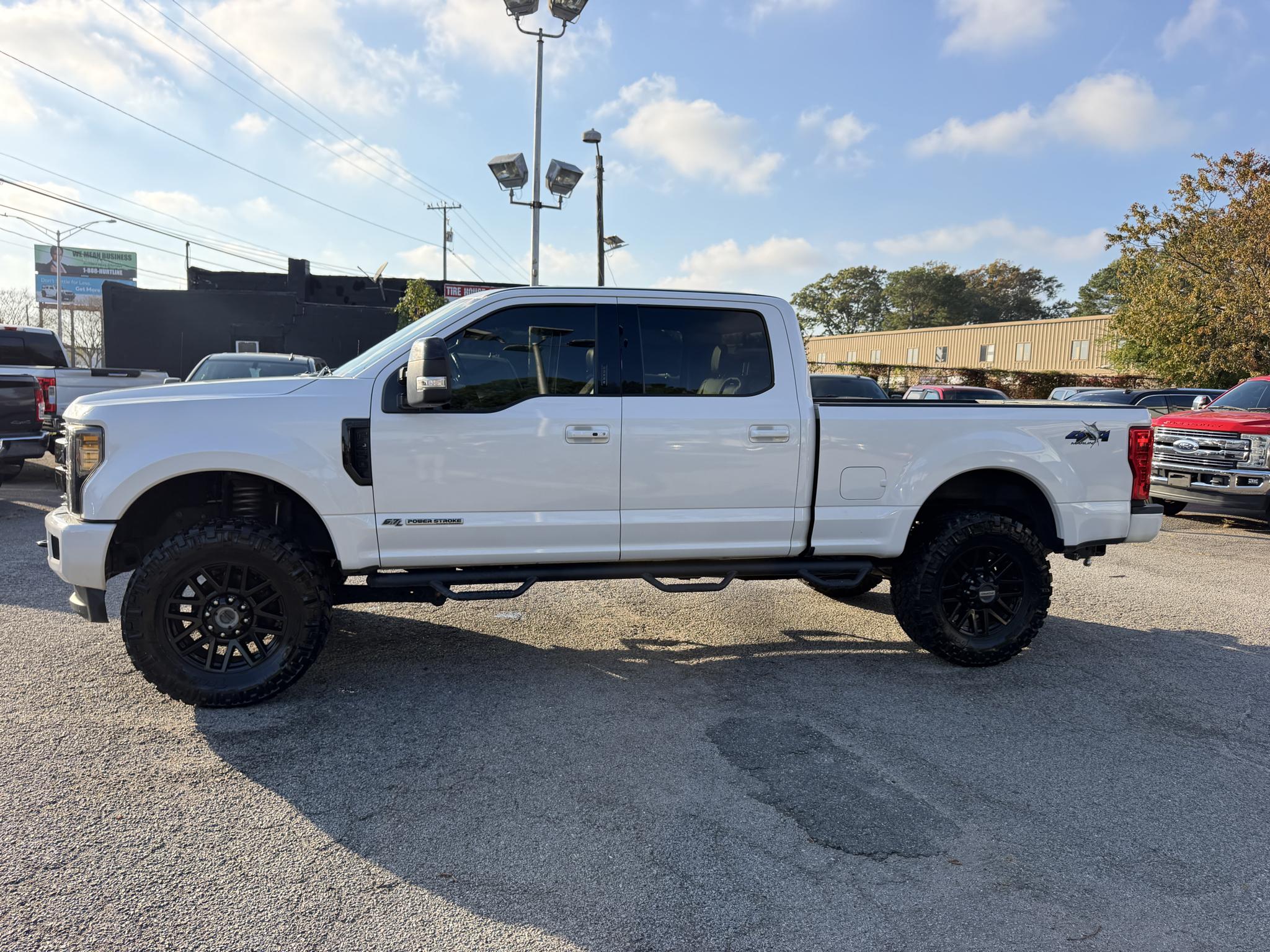 Ford Super Duty F-250 SRW Lariat 4WD Crew Cab 6.75' Box 2019