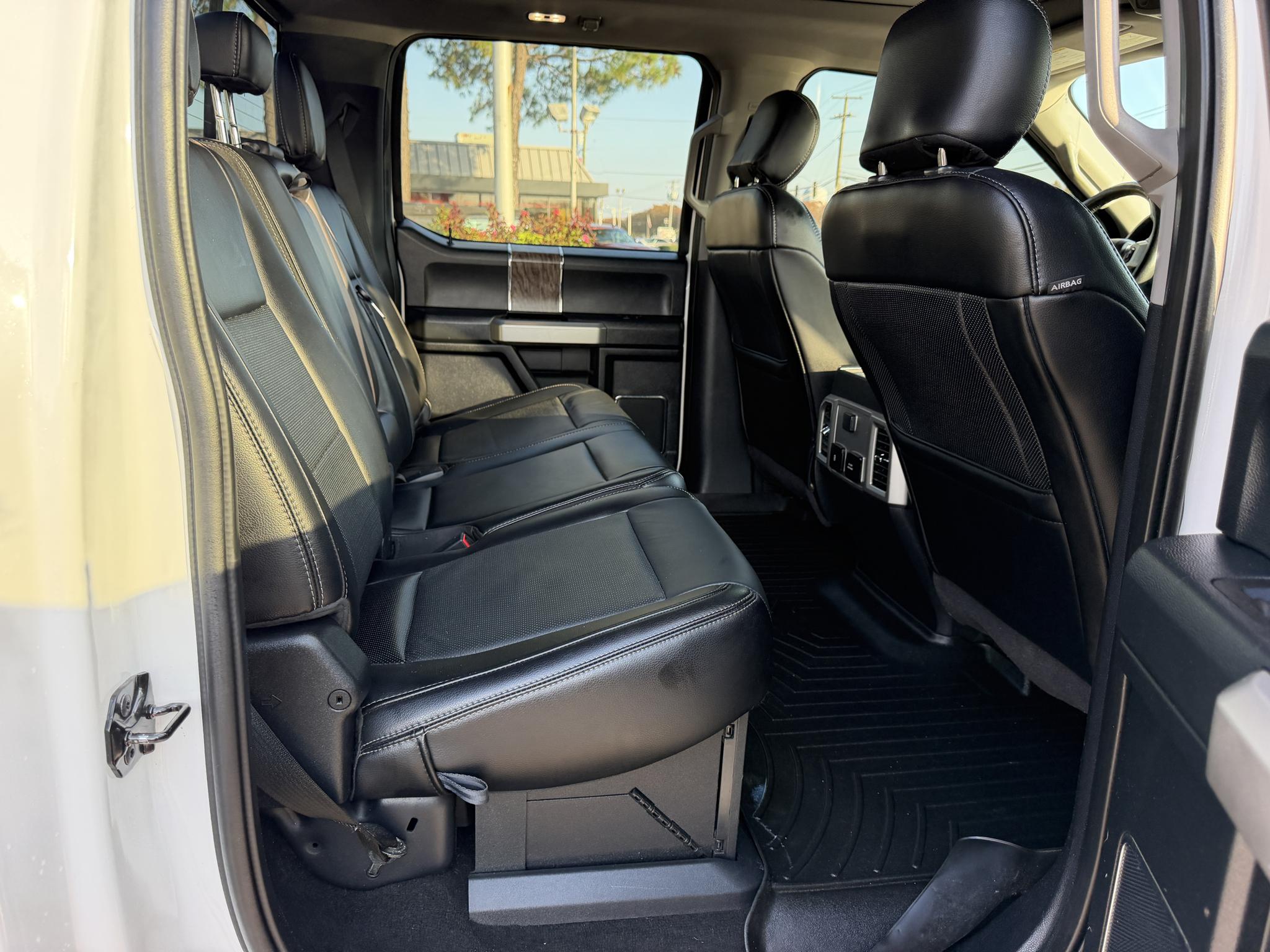 Ford Super Duty F-250 SRW Lariat 4WD Crew Cab 6.75' Box 2019