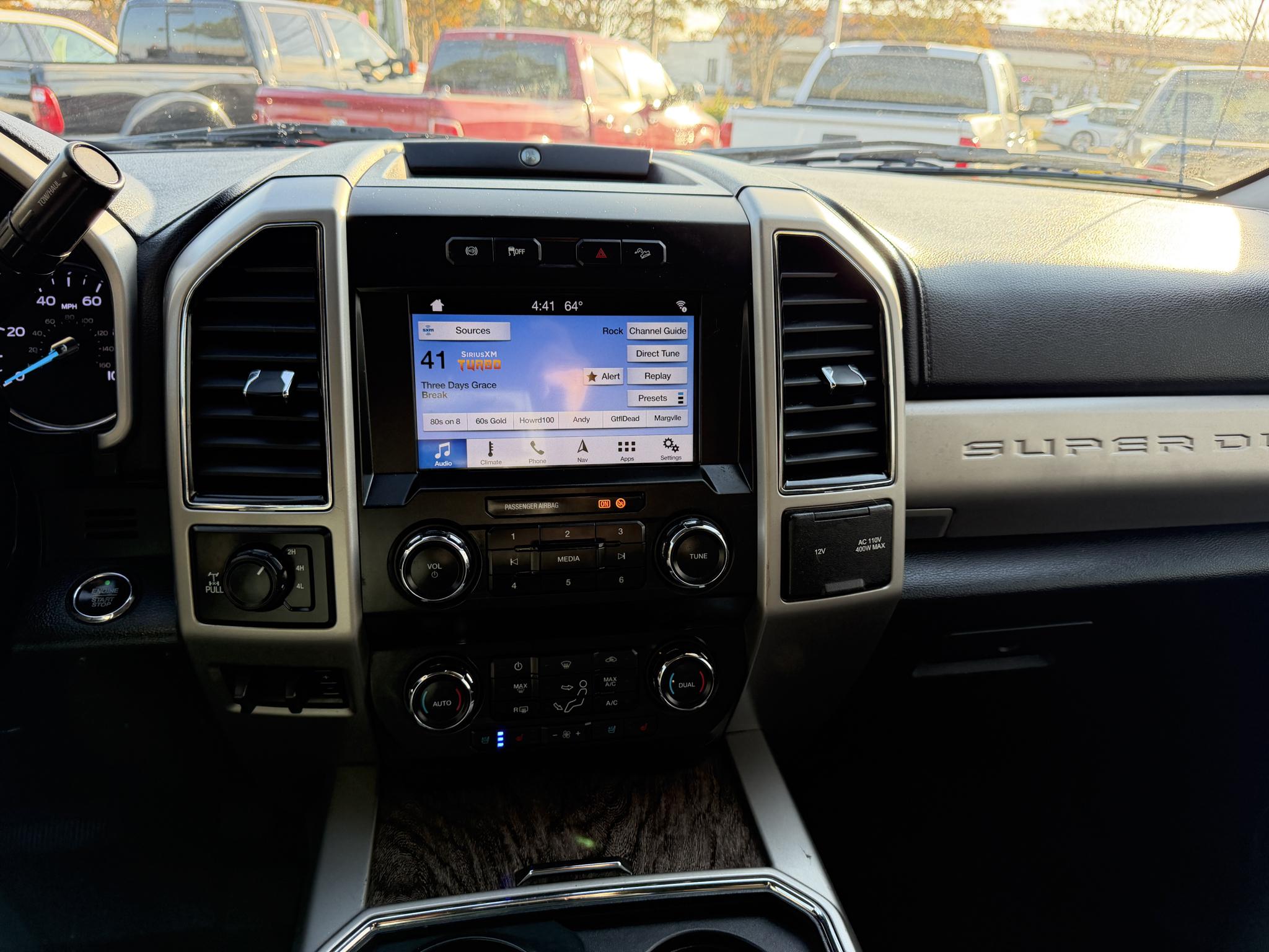 Ford Super Duty F-250 SRW Lariat 4WD Crew Cab 6.75' Box 2019