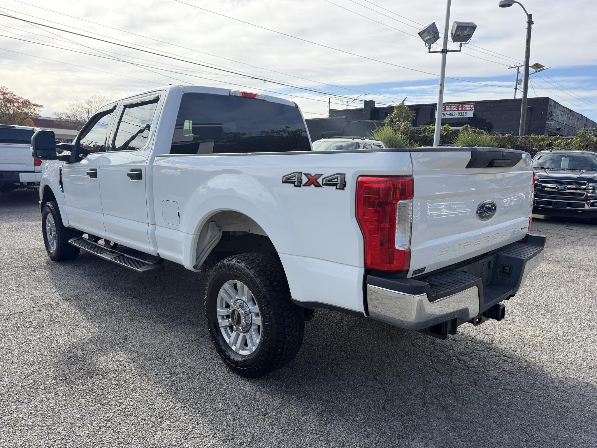 Ford Super Duty F-250 SRW XLT 4WD Crew Cab 6.75' Box 2019