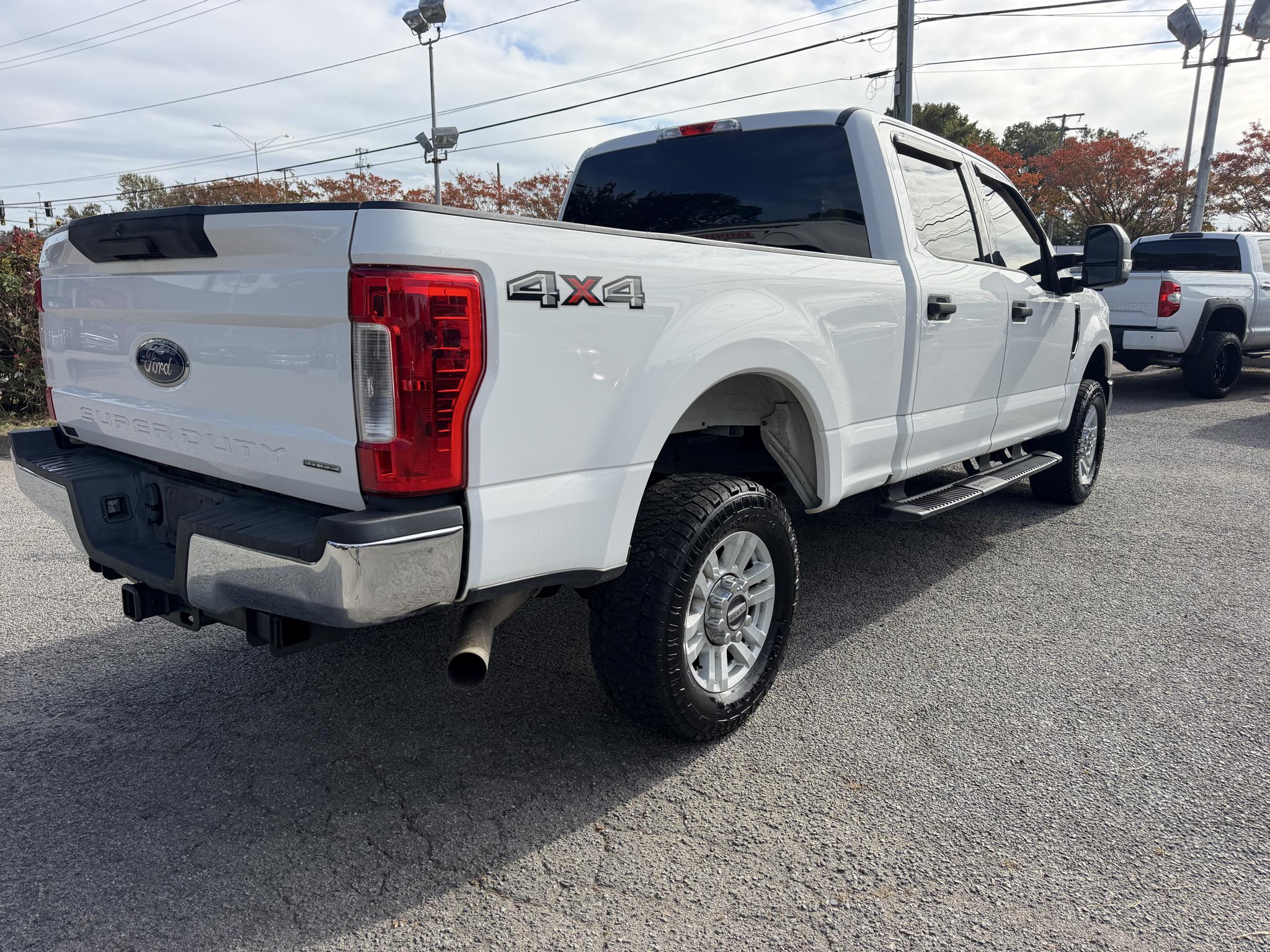 Ford Super Duty F-250 SRW XLT 4WD Crew Cab 6.75' Box 2019