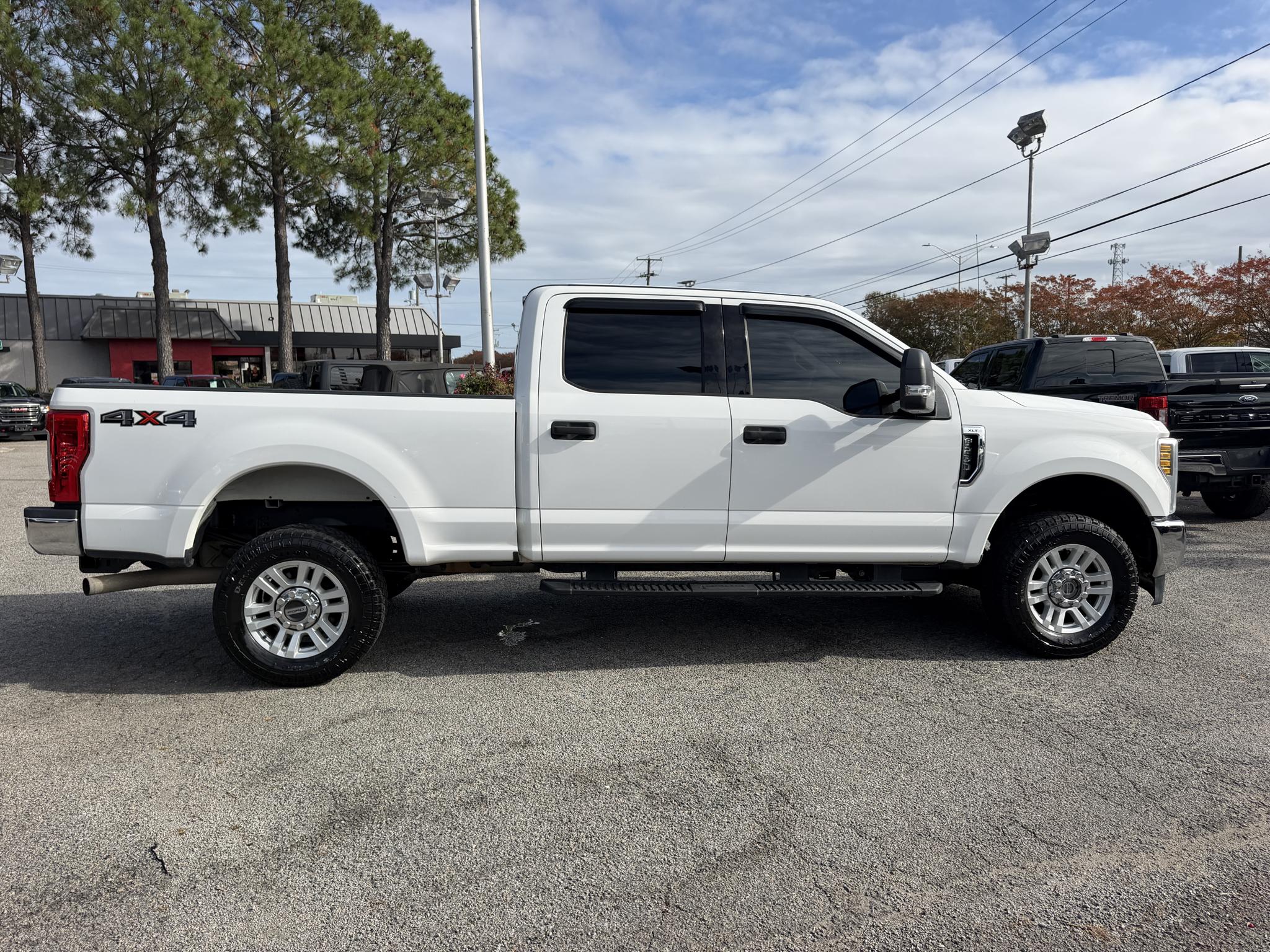 Ford Super Duty F-250 SRW XLT 4WD Crew Cab 6.75' Box 2019