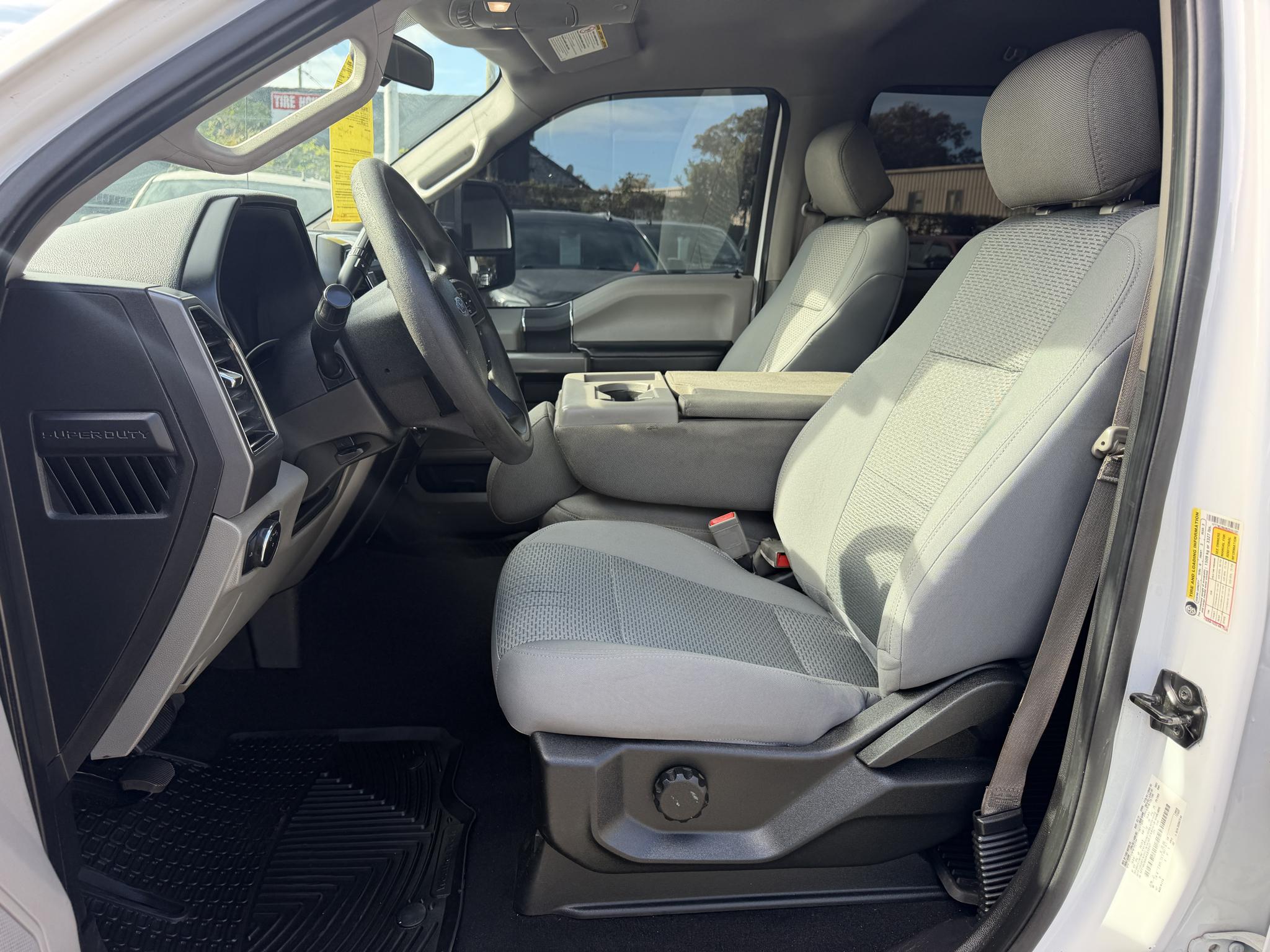 Ford Super Duty F-250 SRW XLT 4WD Crew Cab 6.75' Box 2019