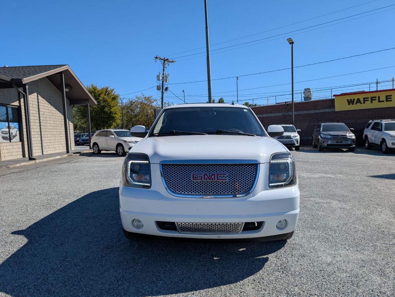 GMC Yukon Denali 2013