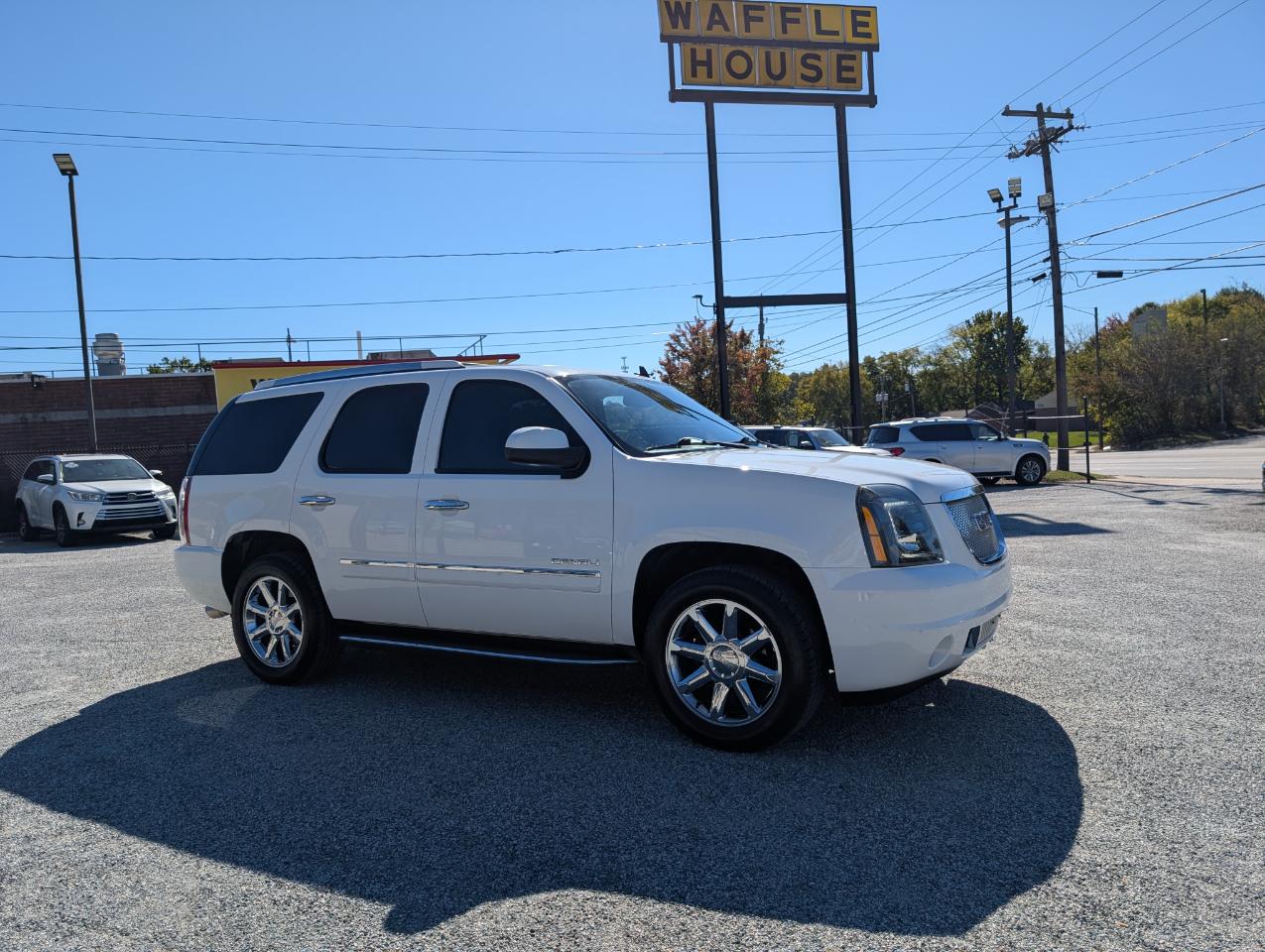GMC Yukon Denali 2013