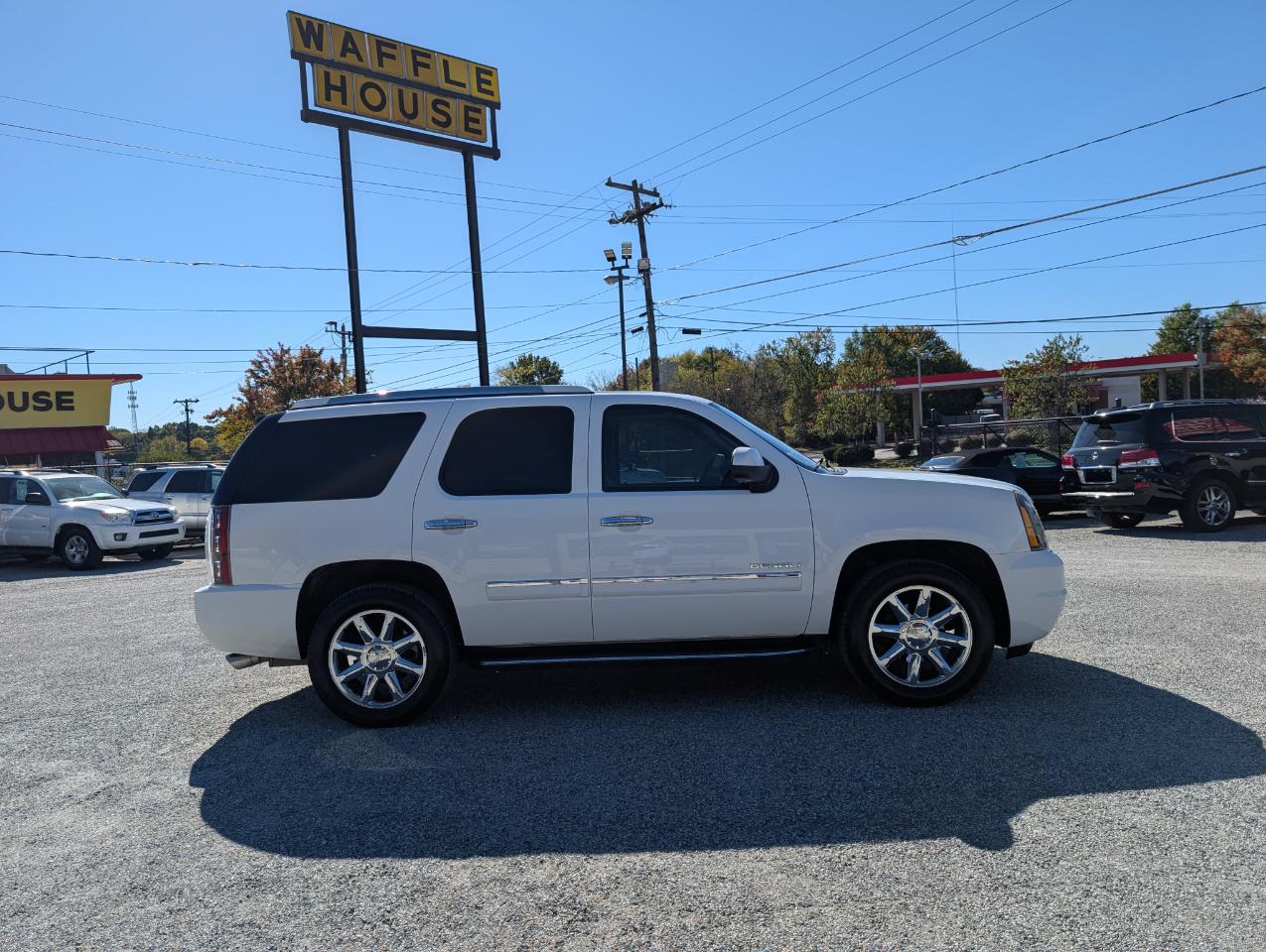 GMC Yukon Denali 2013