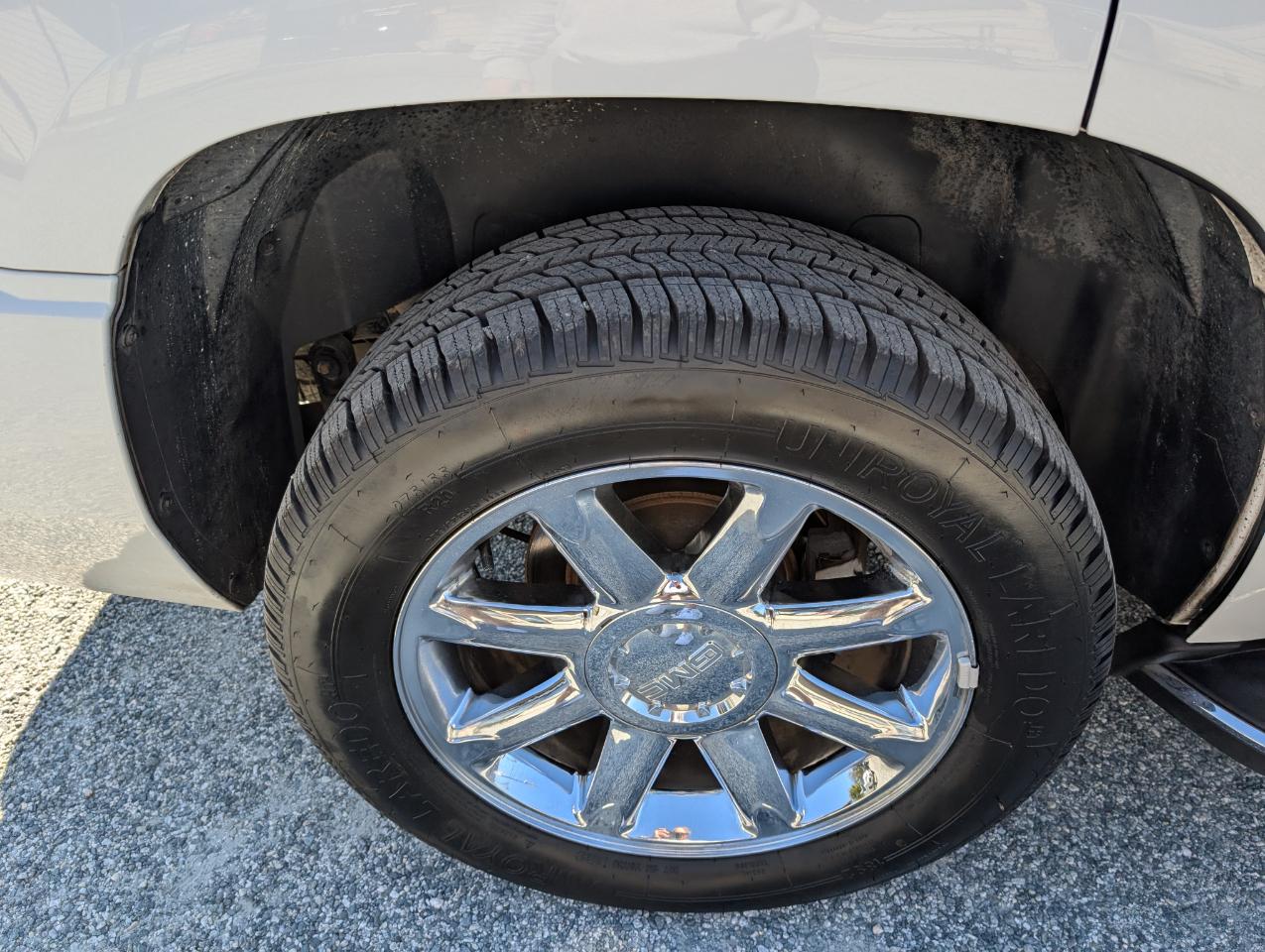 GMC Yukon Denali 2013