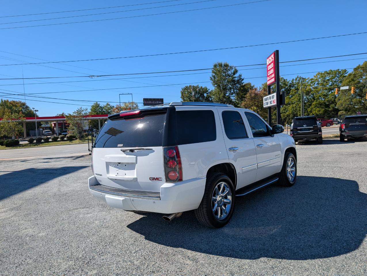 GMC Yukon Denali 2013
