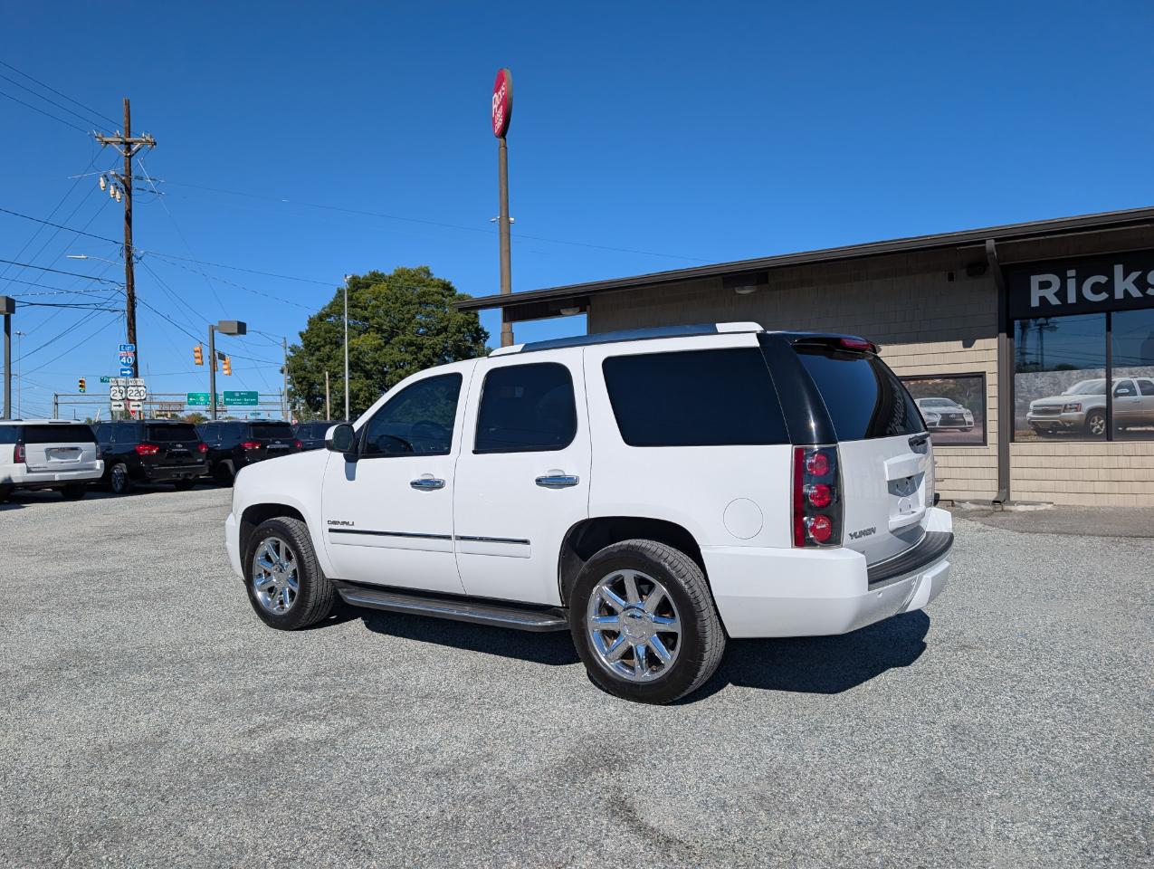 GMC Yukon Denali 2013