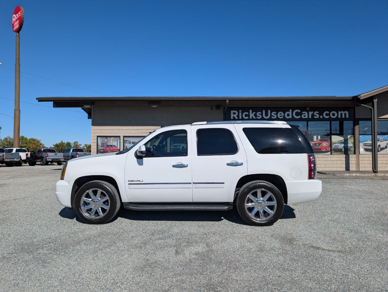 GMC Yukon Denali 2013