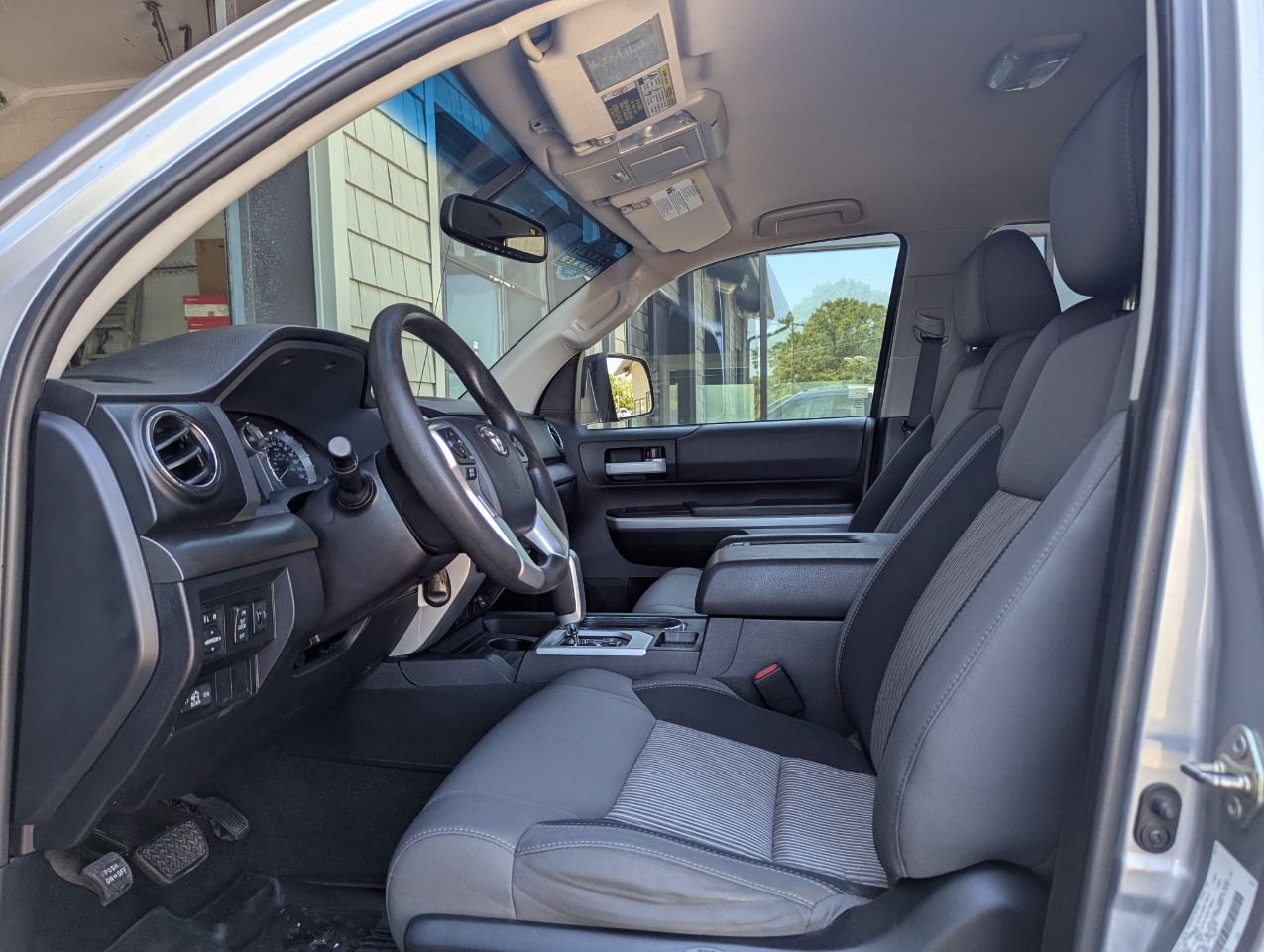 Toyota Tundra SR5 Double Cab 4WD 2016 Toyota Tundra SR5 Double Cab 4WD 2016