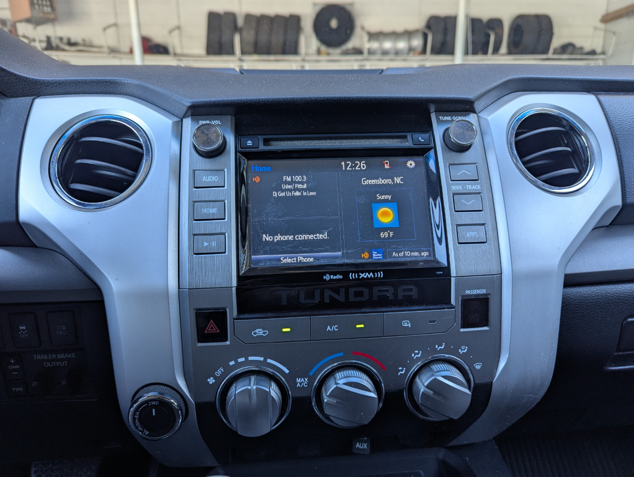 Toyota Tundra SR5 Double Cab 4WD 2016 Toyota Tundra SR5 Double Cab 4WD 2016