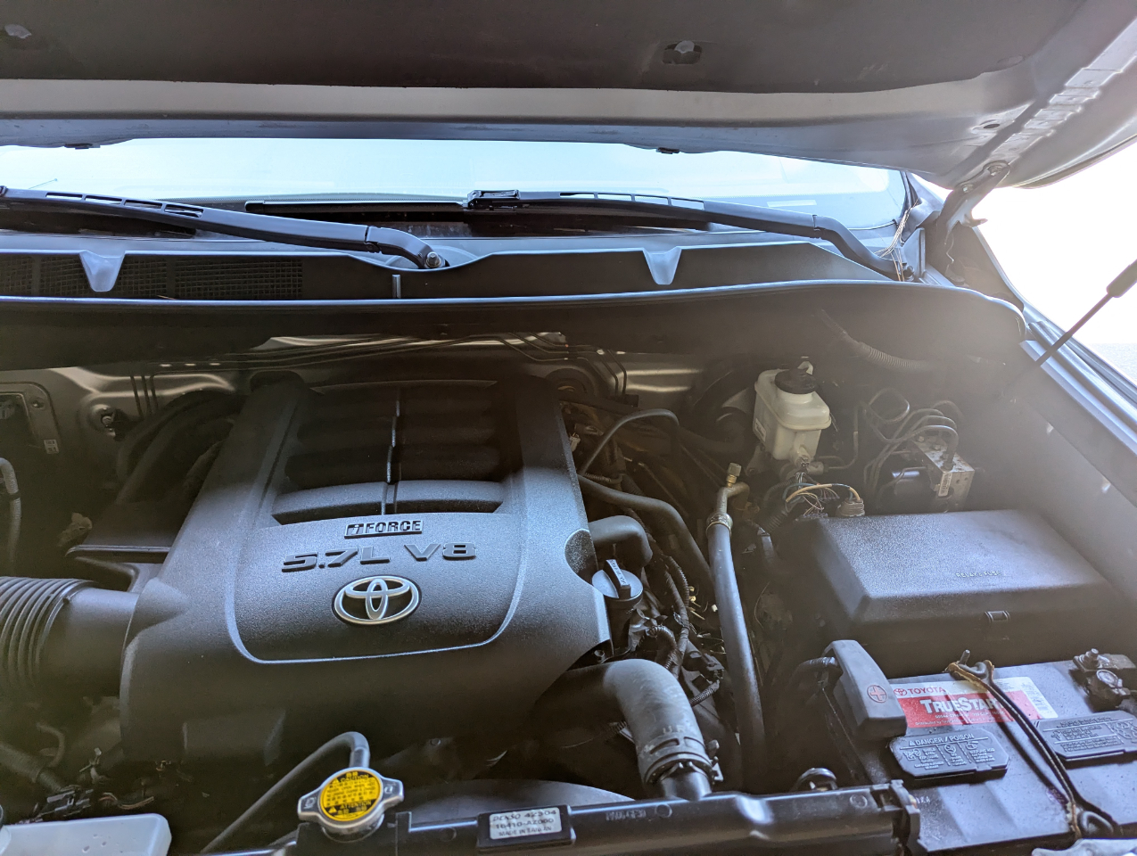 Toyota Tundra SR5 Double Cab 4WD 2016 Toyota Tundra SR5 Double Cab 4WD 2016