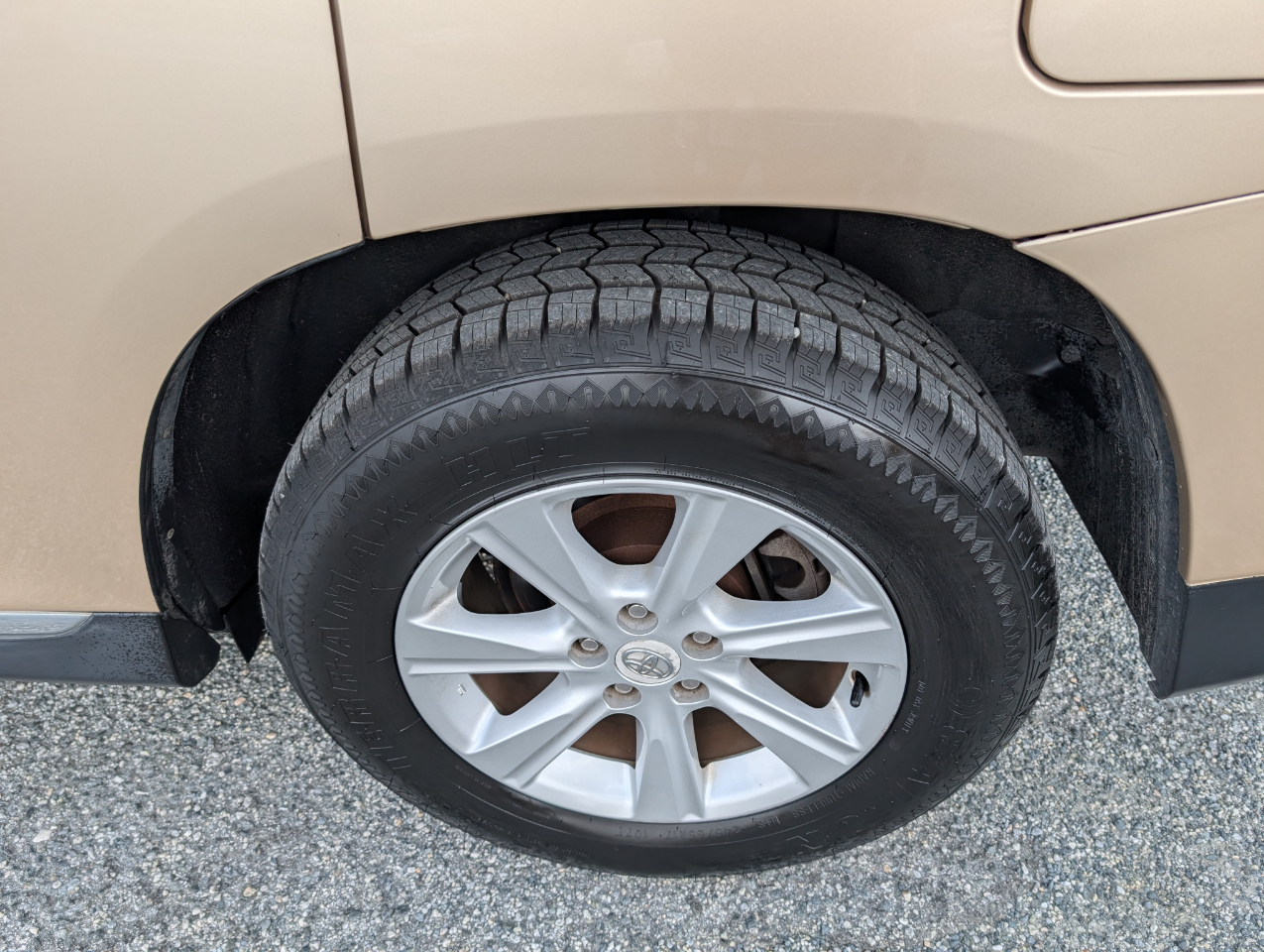 2011 Toyota Highlander Hybrid Base SE photo 10