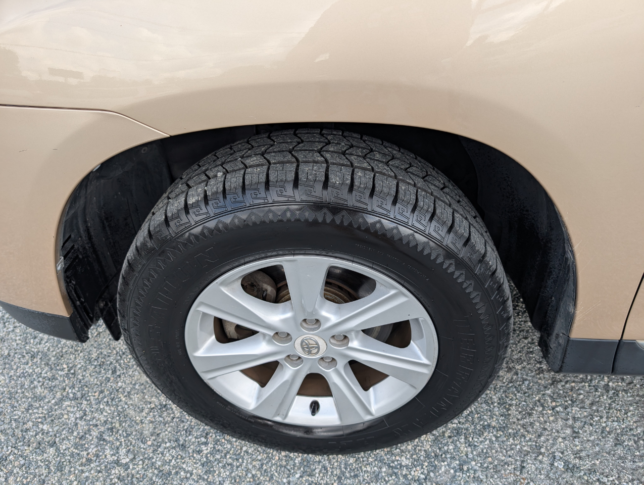 2011 Toyota Highlander Hybrid Base SE photo 12